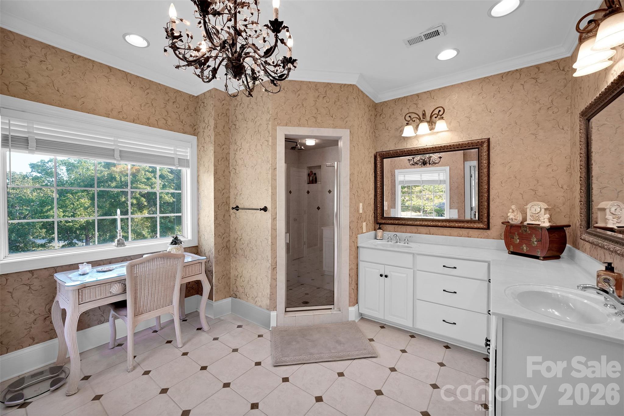 1171 Hilldale Drive — Lancaster