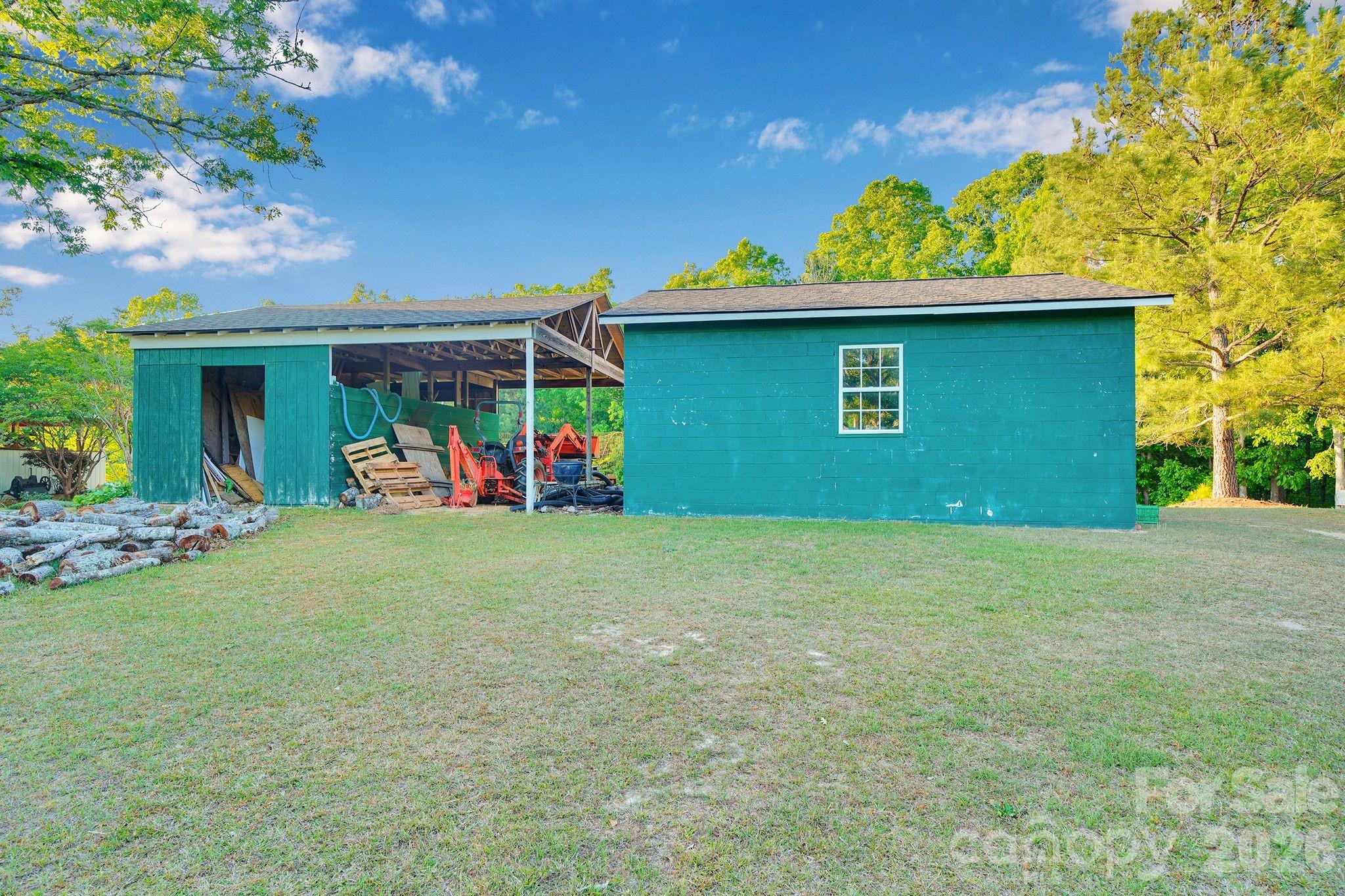 1171 Hilldale Drive — Lancaster