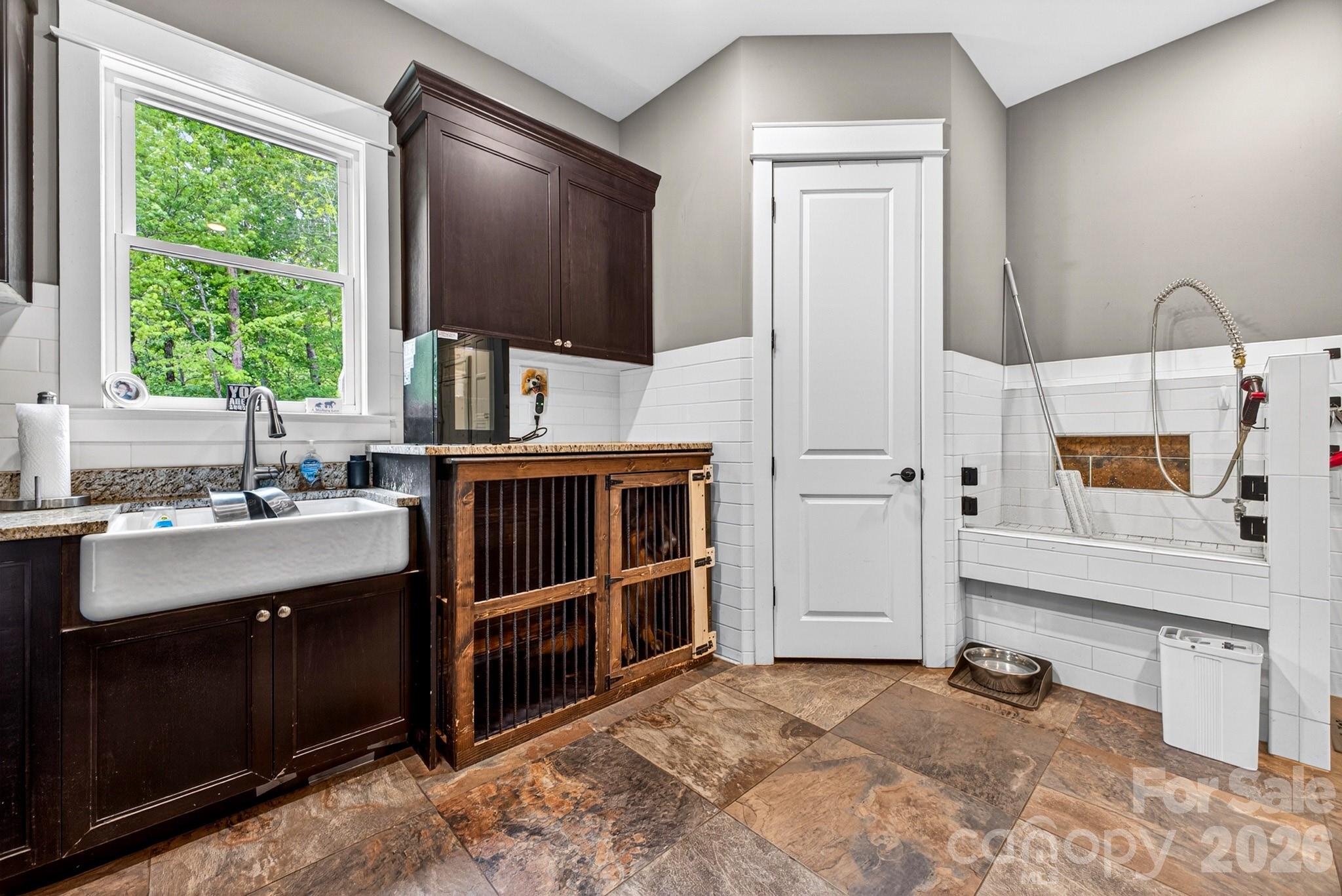 671 Mills River Way — Horse Shoe