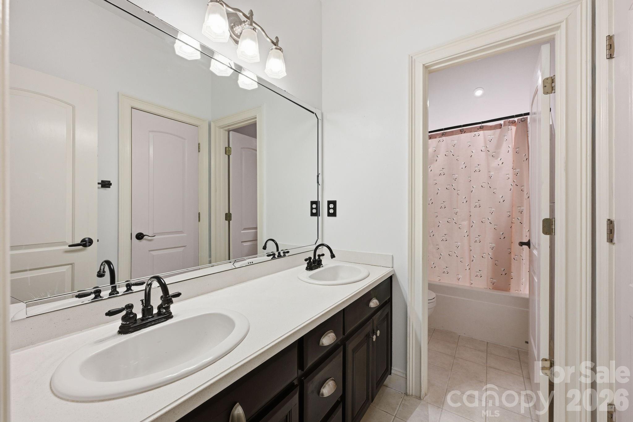 125 Saylors Watch Lane — Mooresville