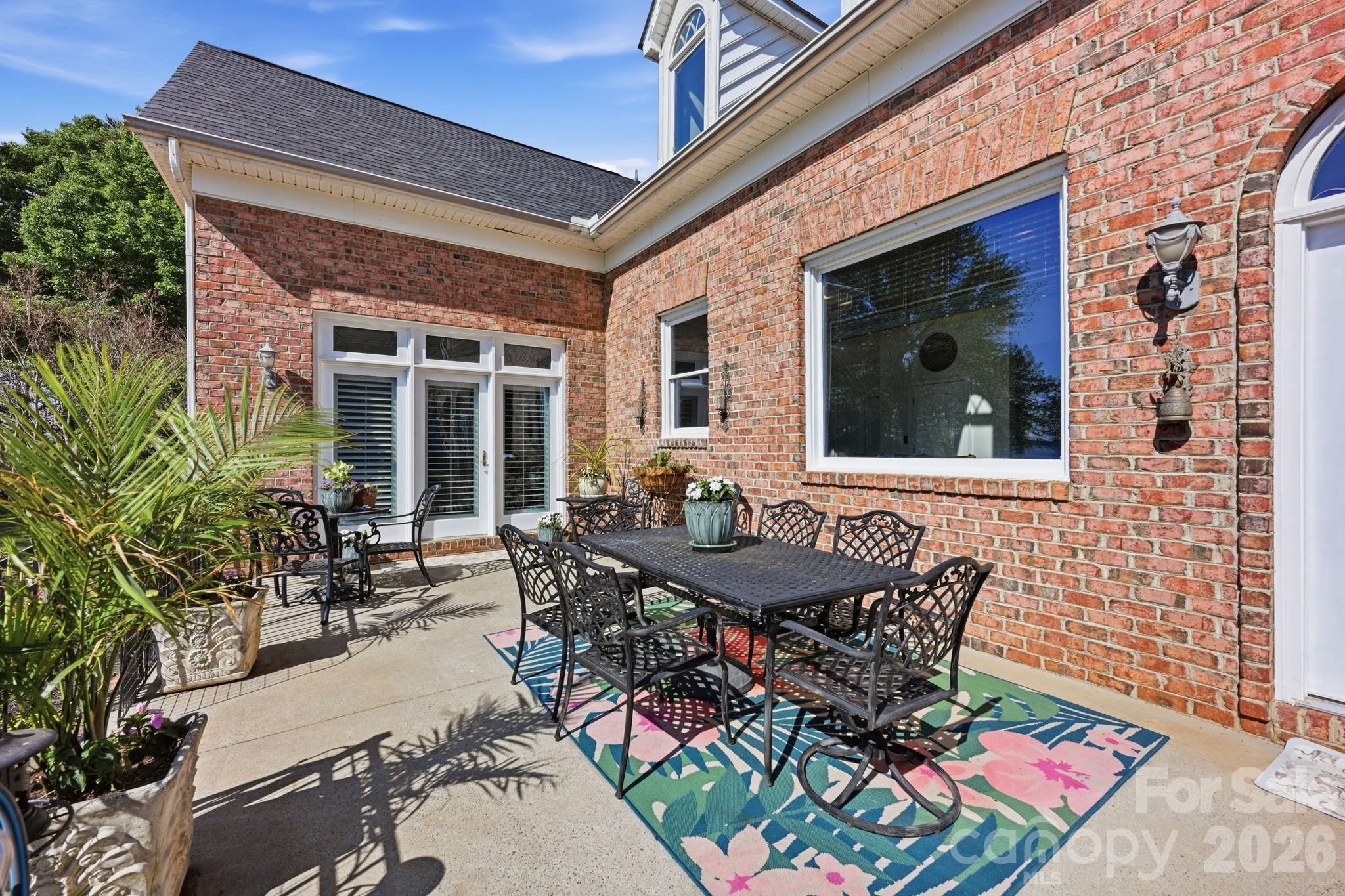 125 Saylors Watch Lane — Mooresville
