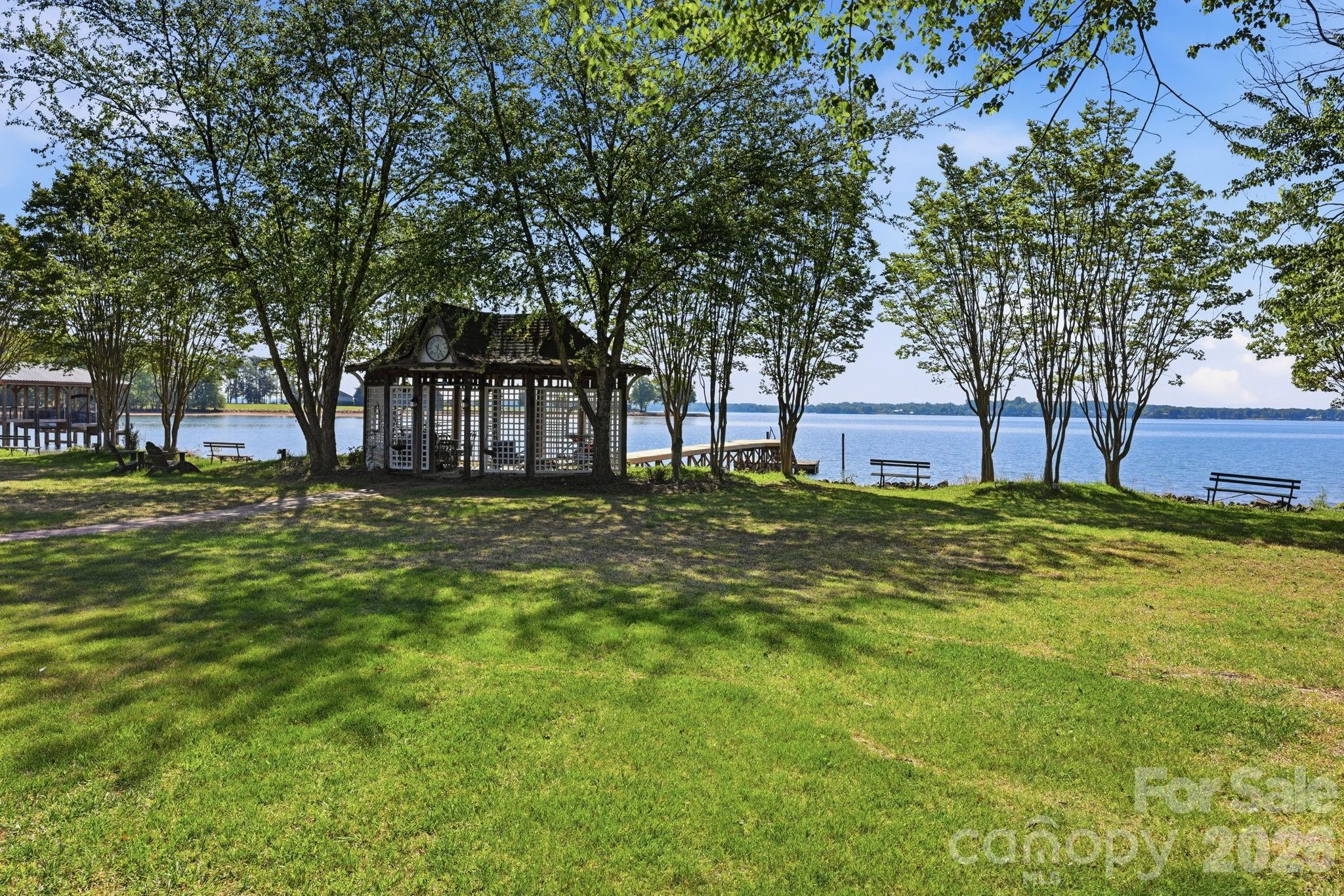 125 Saylors Watch Lane — Mooresville