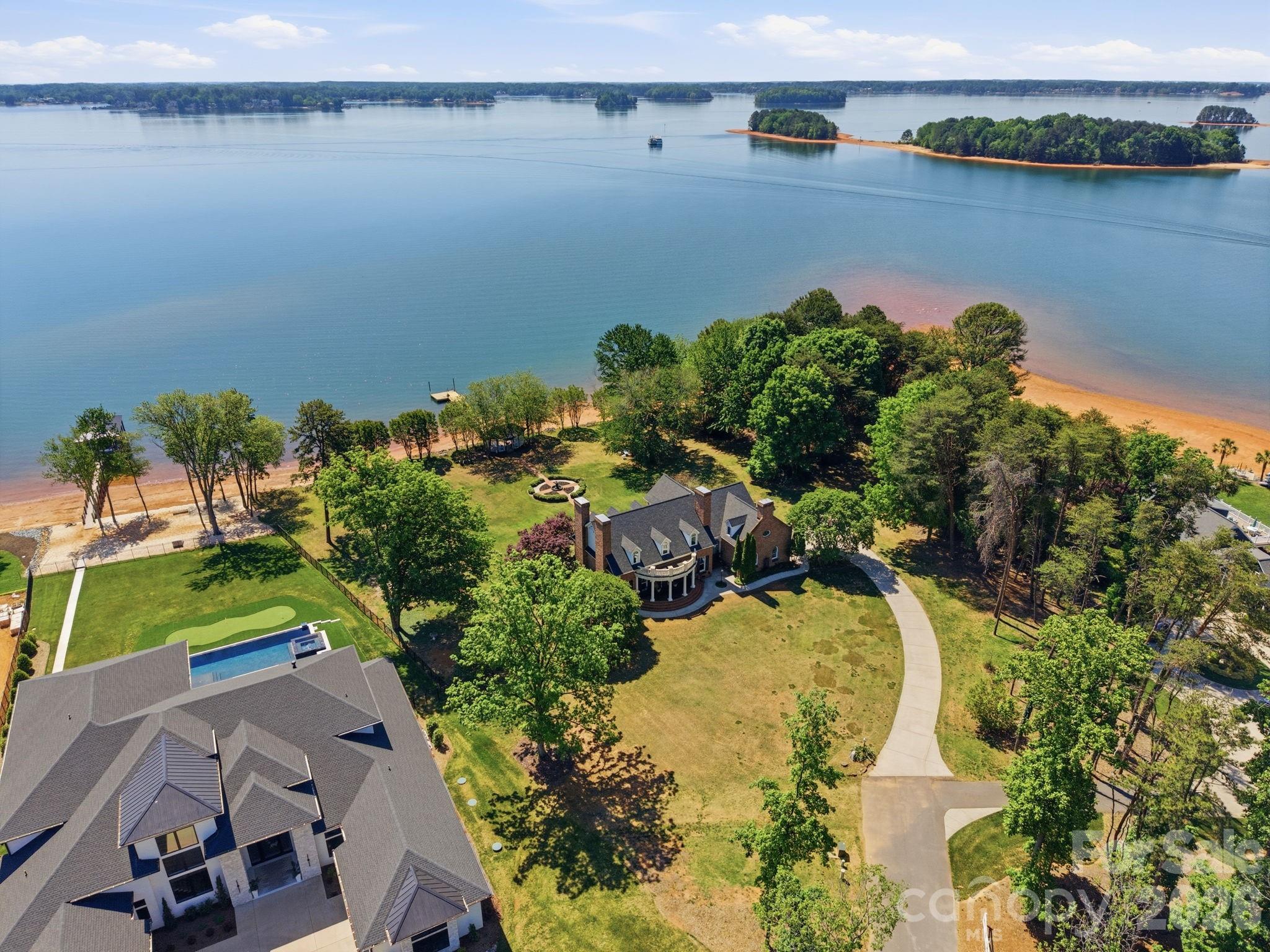 125 Saylors Watch Lane — Mooresville