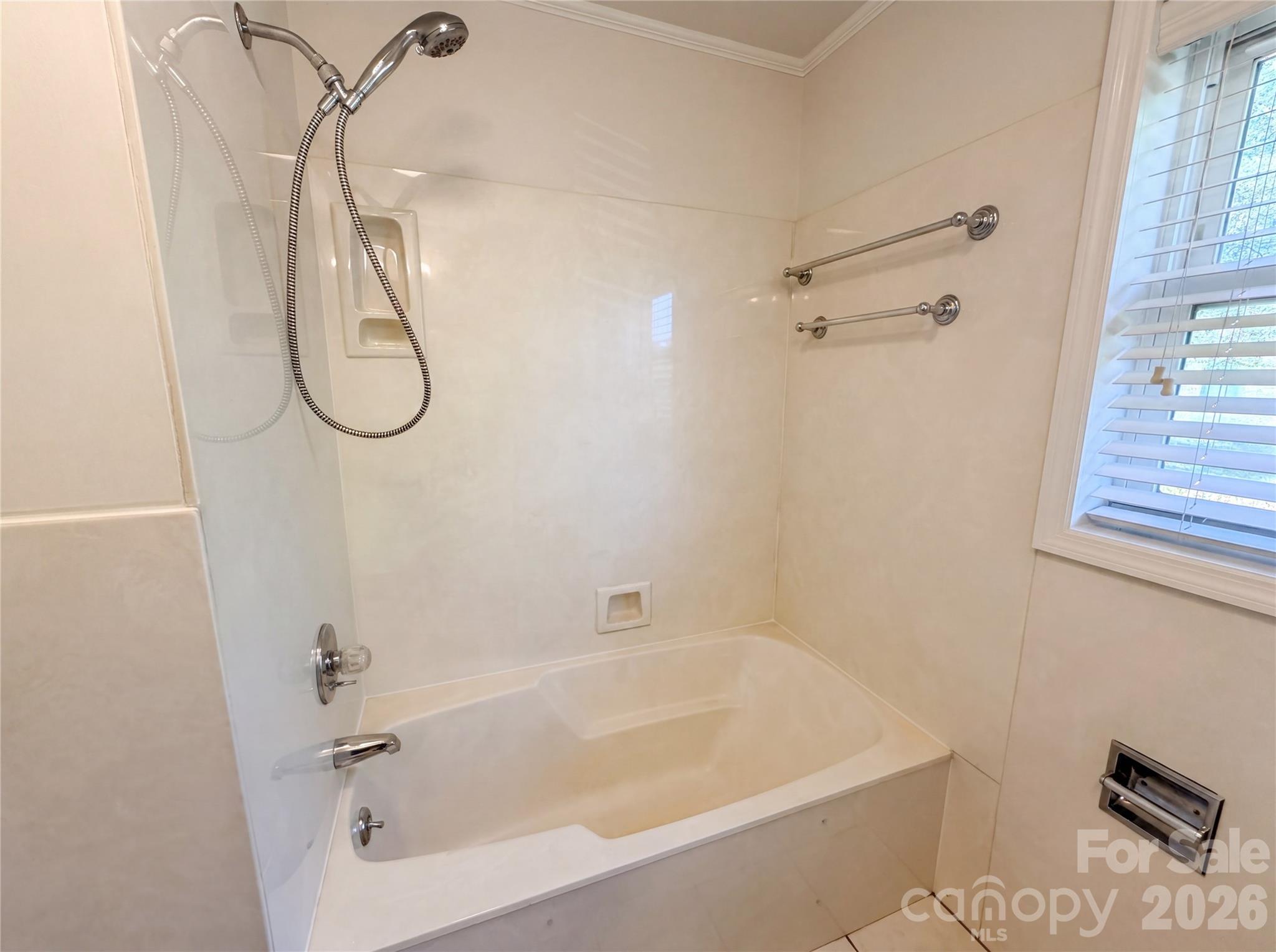 2431 Lynn Drive — Gastonia