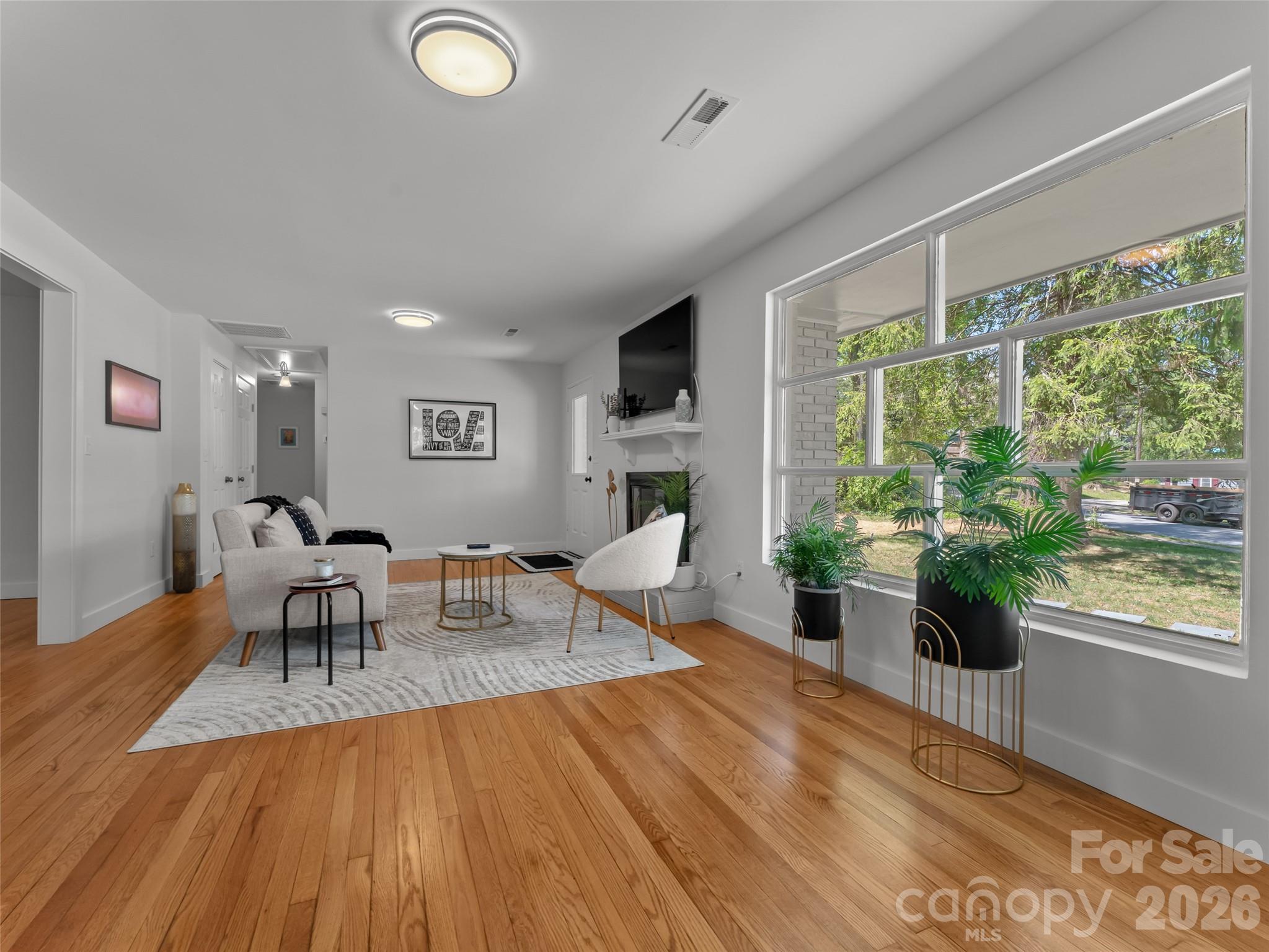 1110 3rd Avenue W #multiple — Hendersonville
