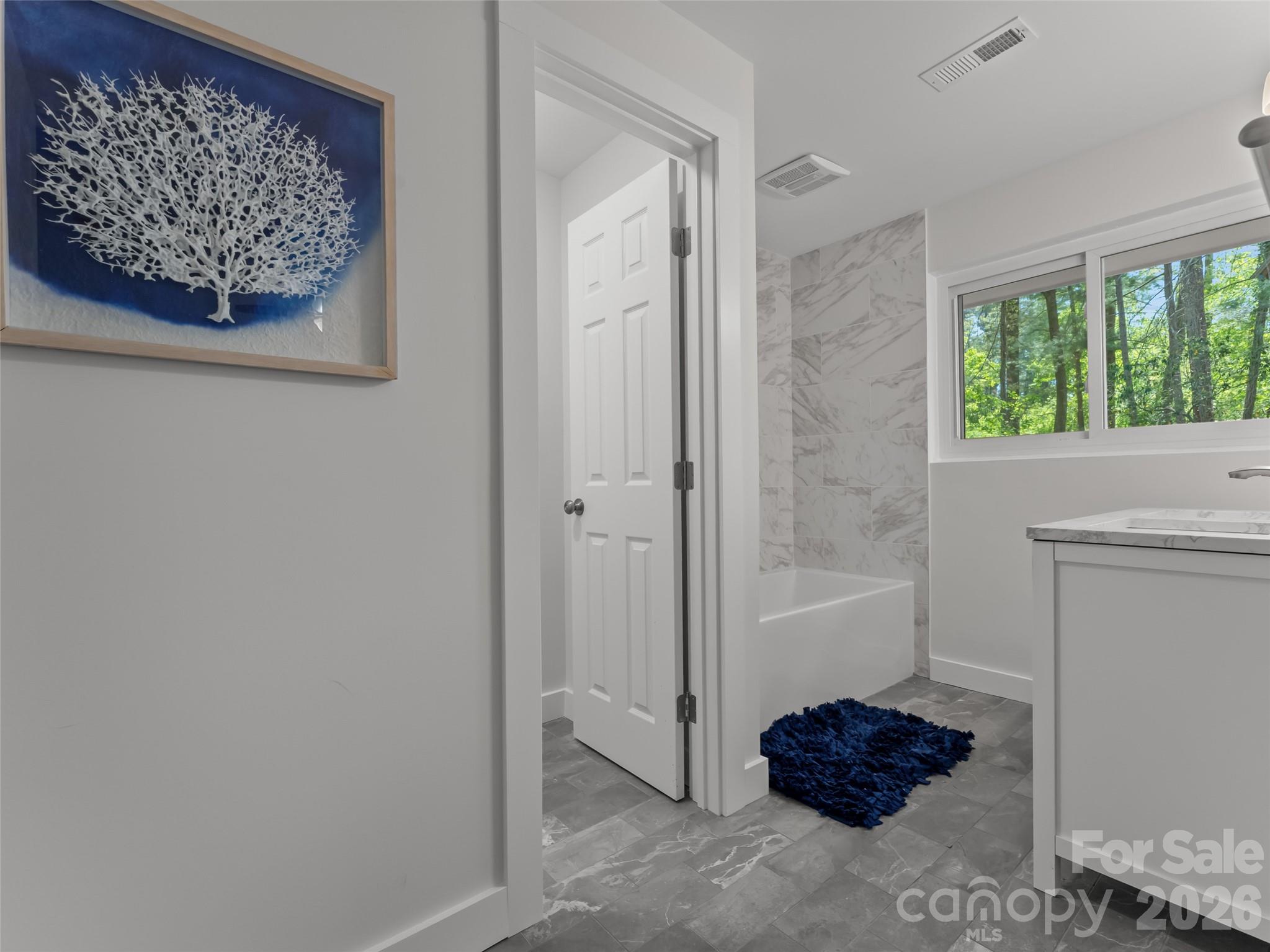 1110 3rd Avenue W #multiple — Hendersonville