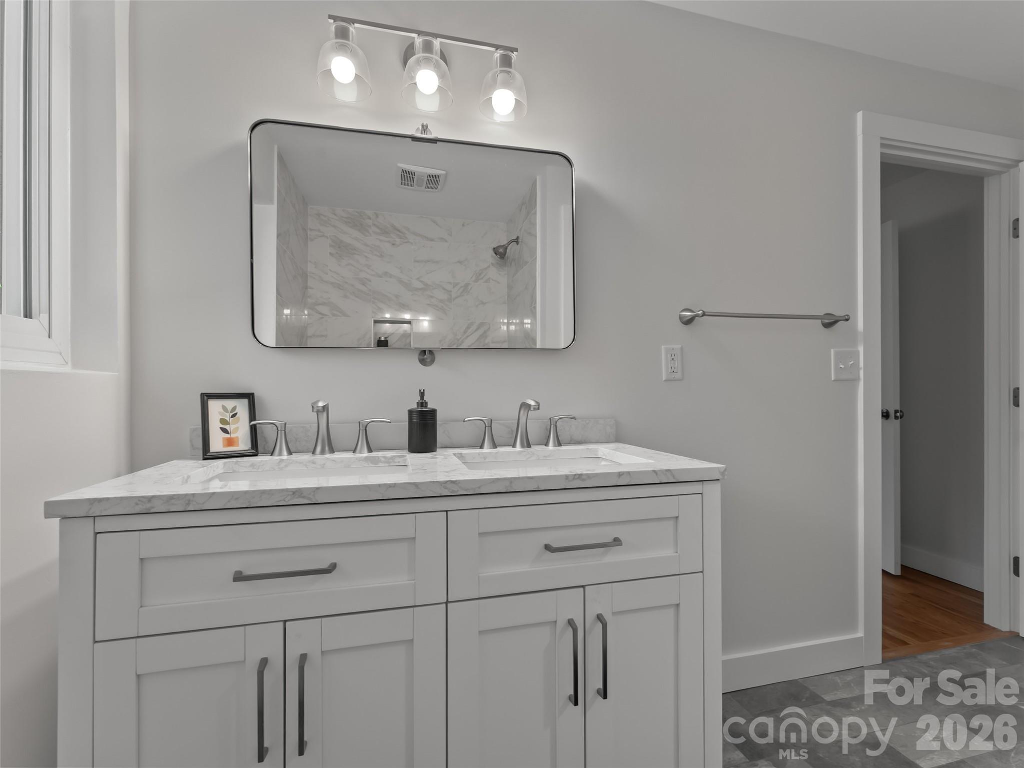 1110 3rd Avenue W #multiple — Hendersonville