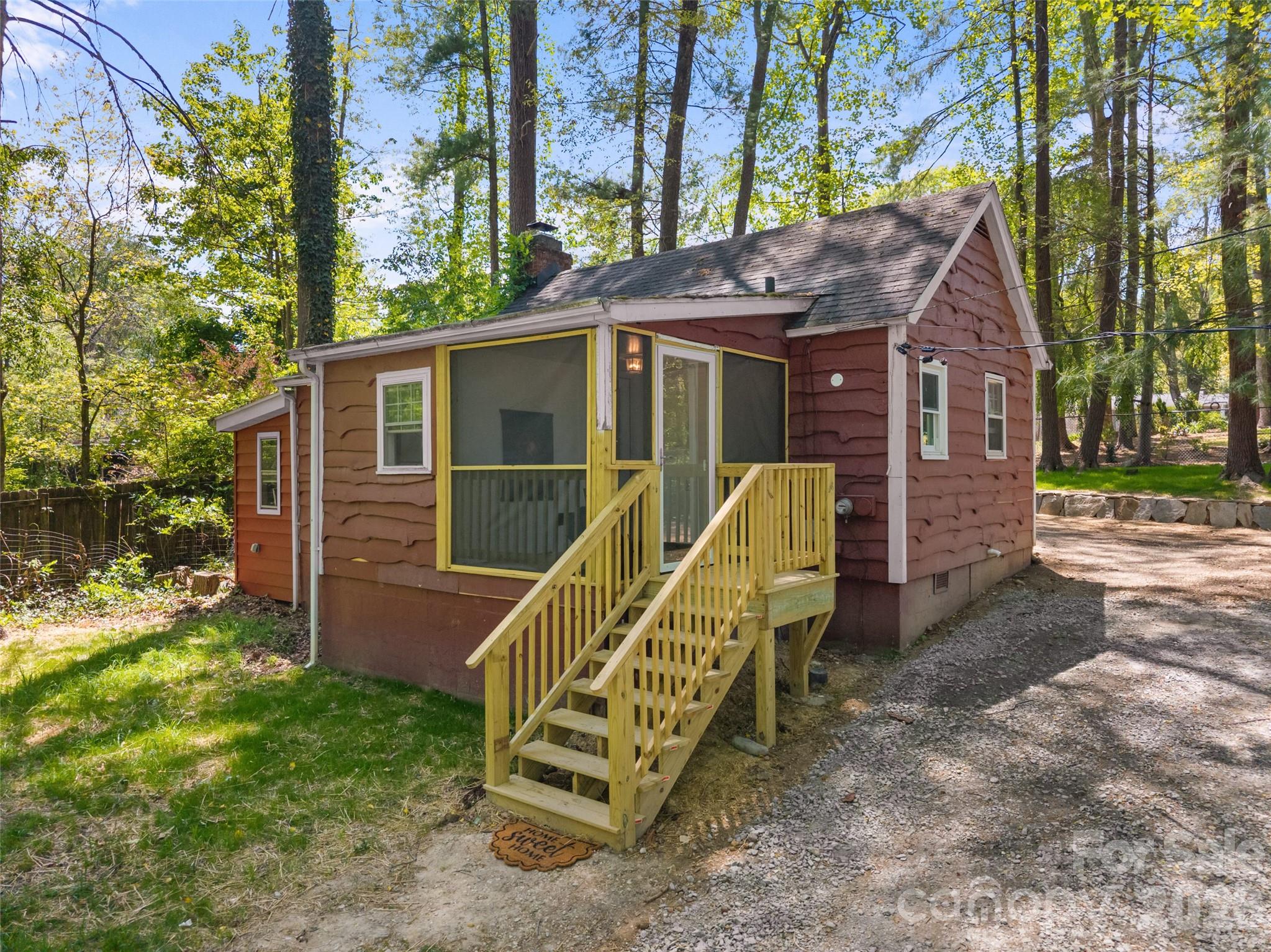1110 3rd Avenue W #multiple — Hendersonville