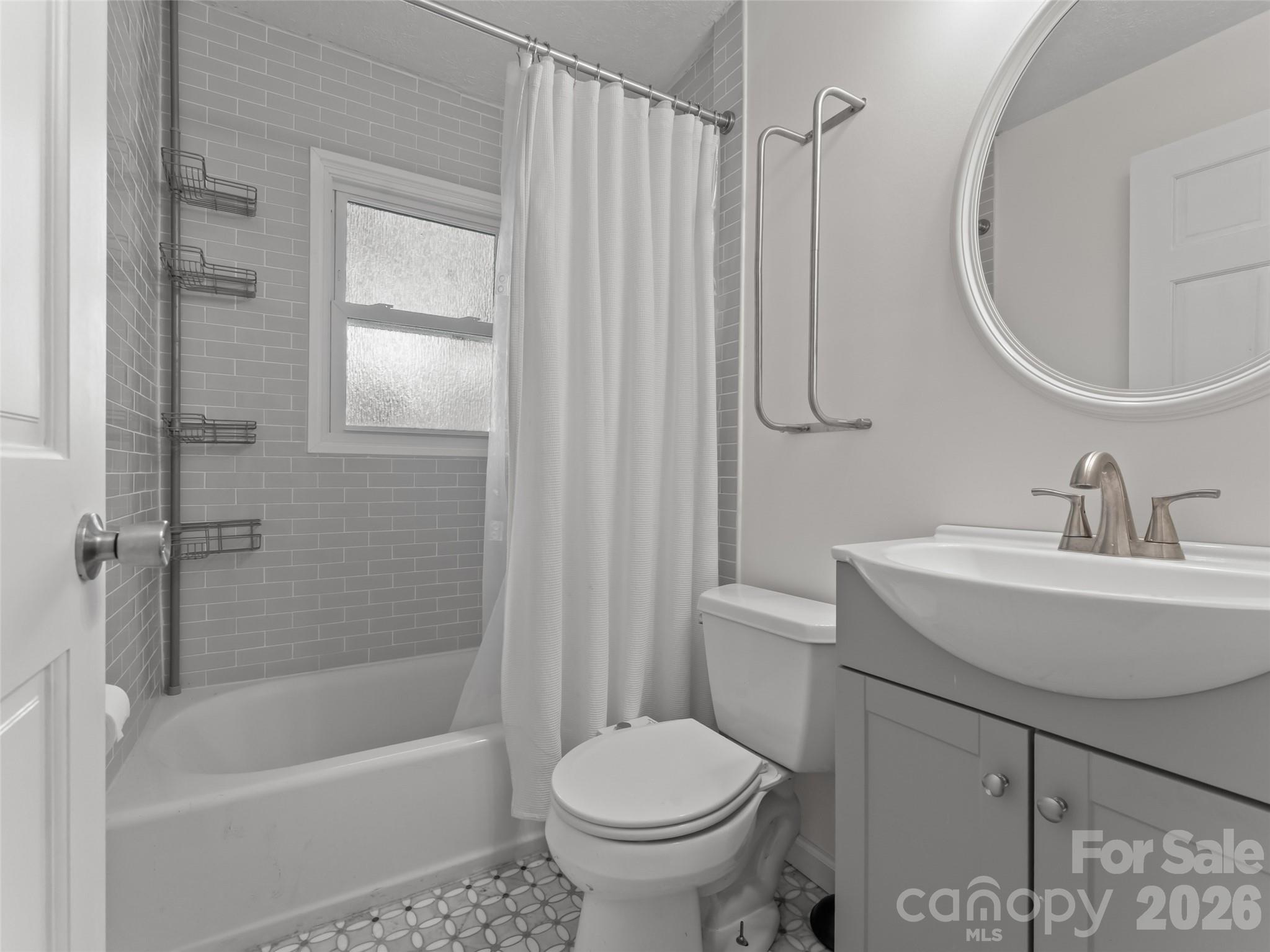 1110 3rd Avenue W #multiple — Hendersonville