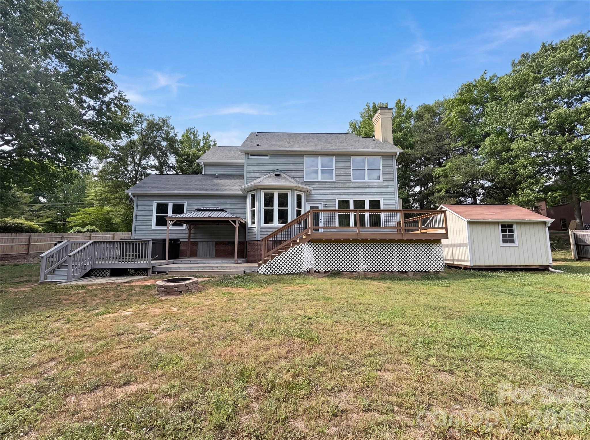 2496 Lake Shore Road S — Denver