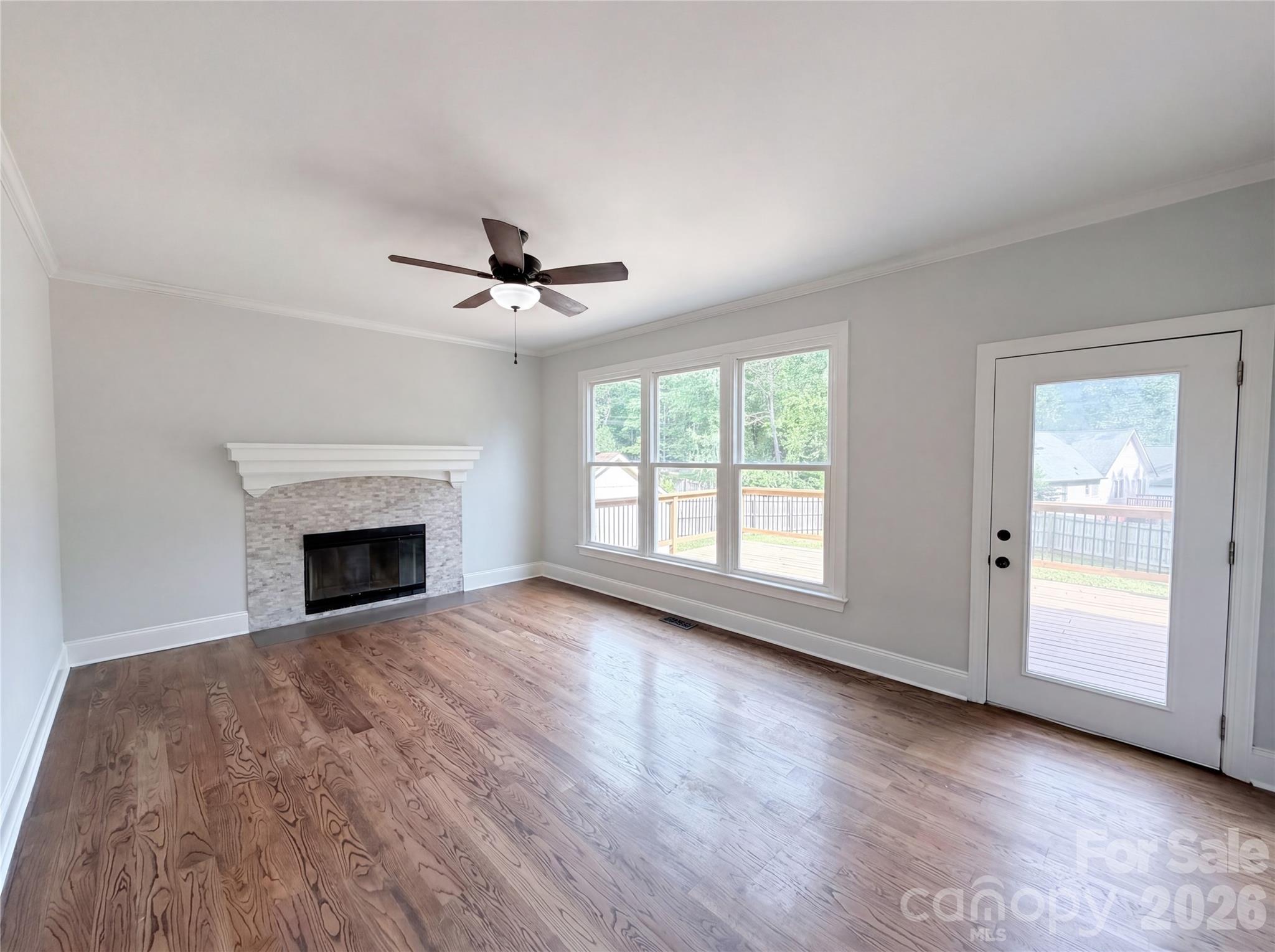 2496 Lake Shore Road S — Denver