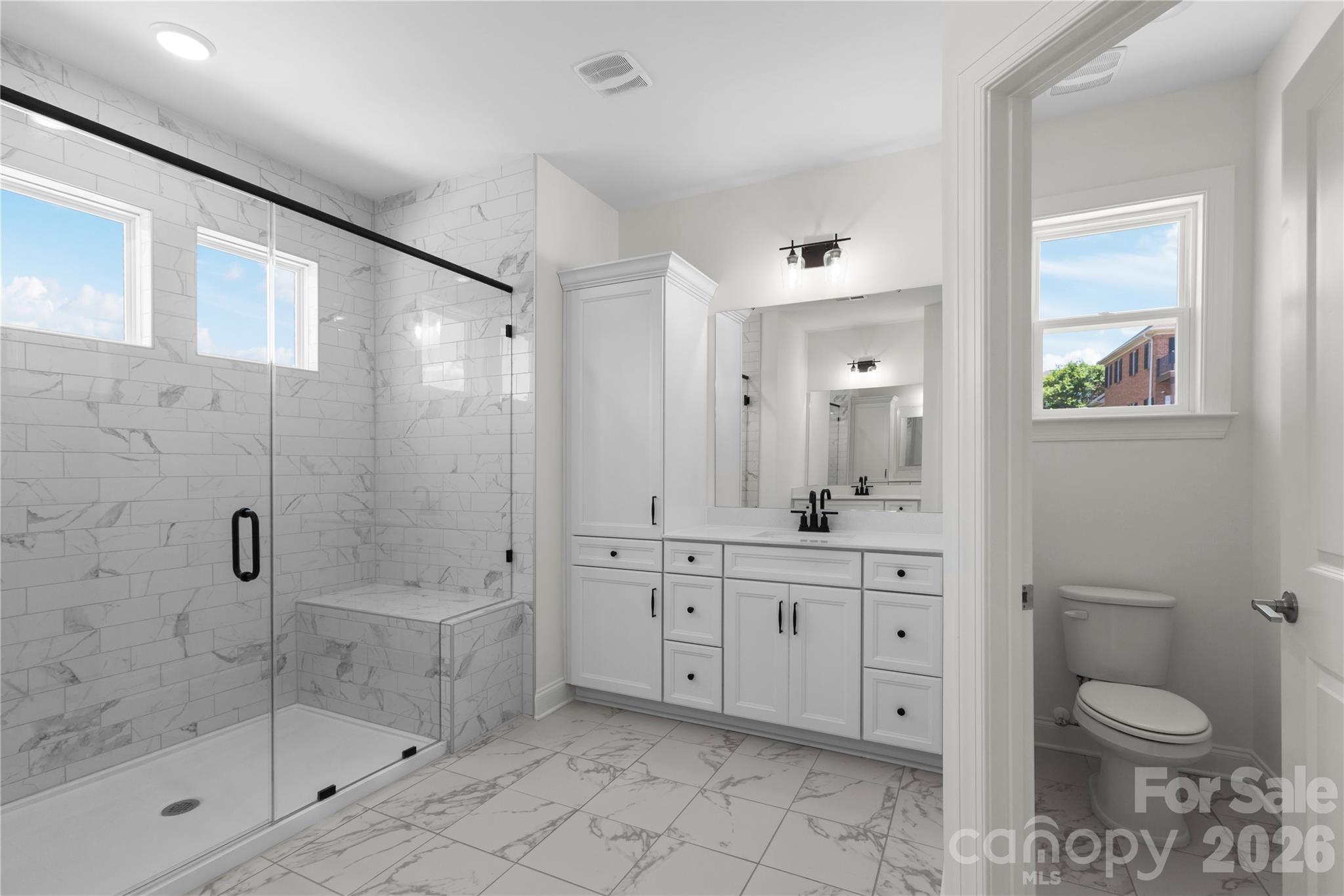 5944 Bakers Point — Hickory