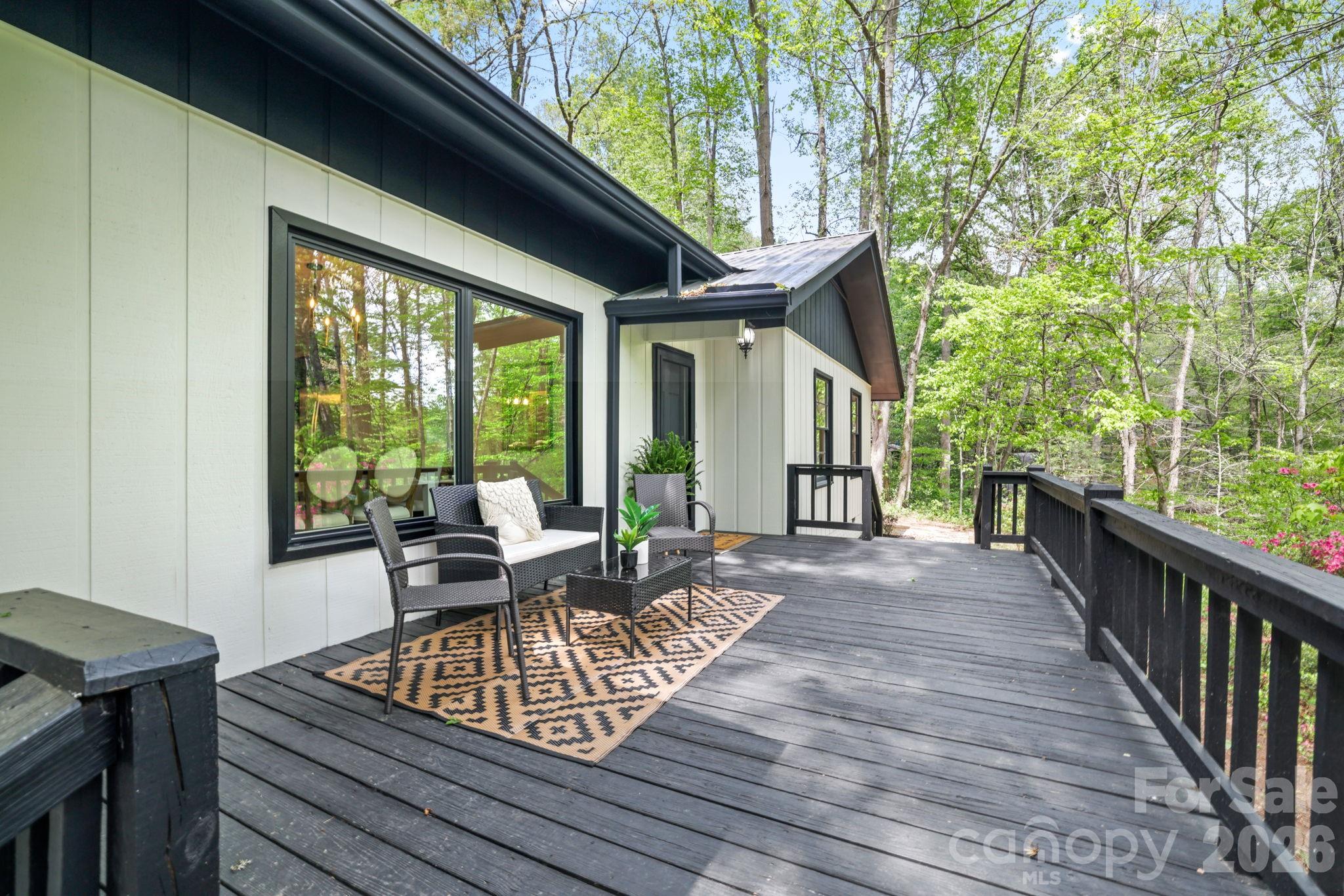 1 Virginia Lane — Cullowhee