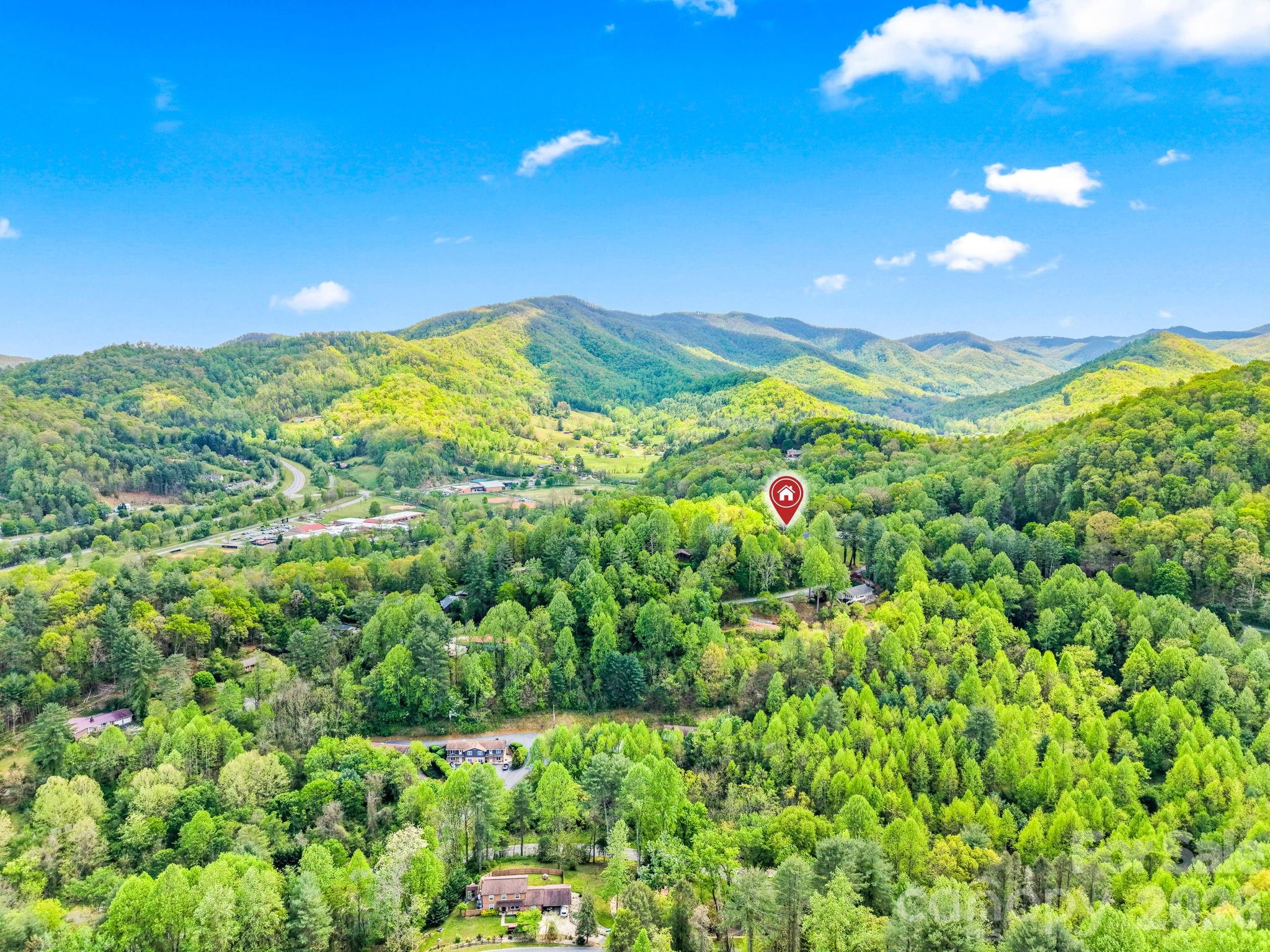 1 Virginia Lane — Cullowhee