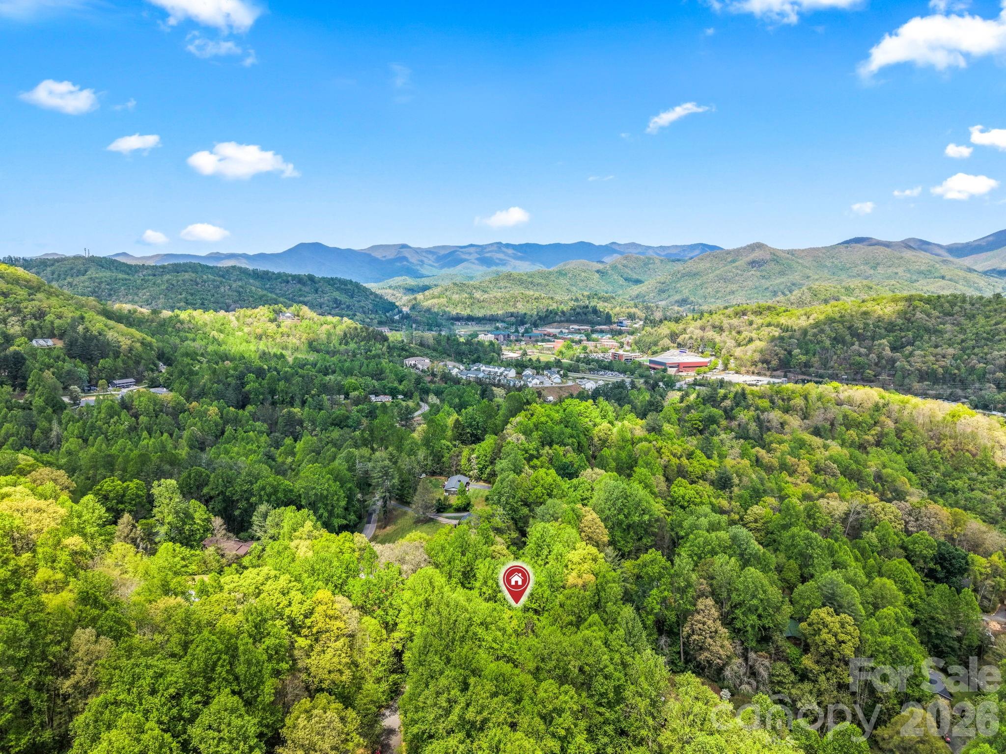 1 Virginia Lane — Cullowhee