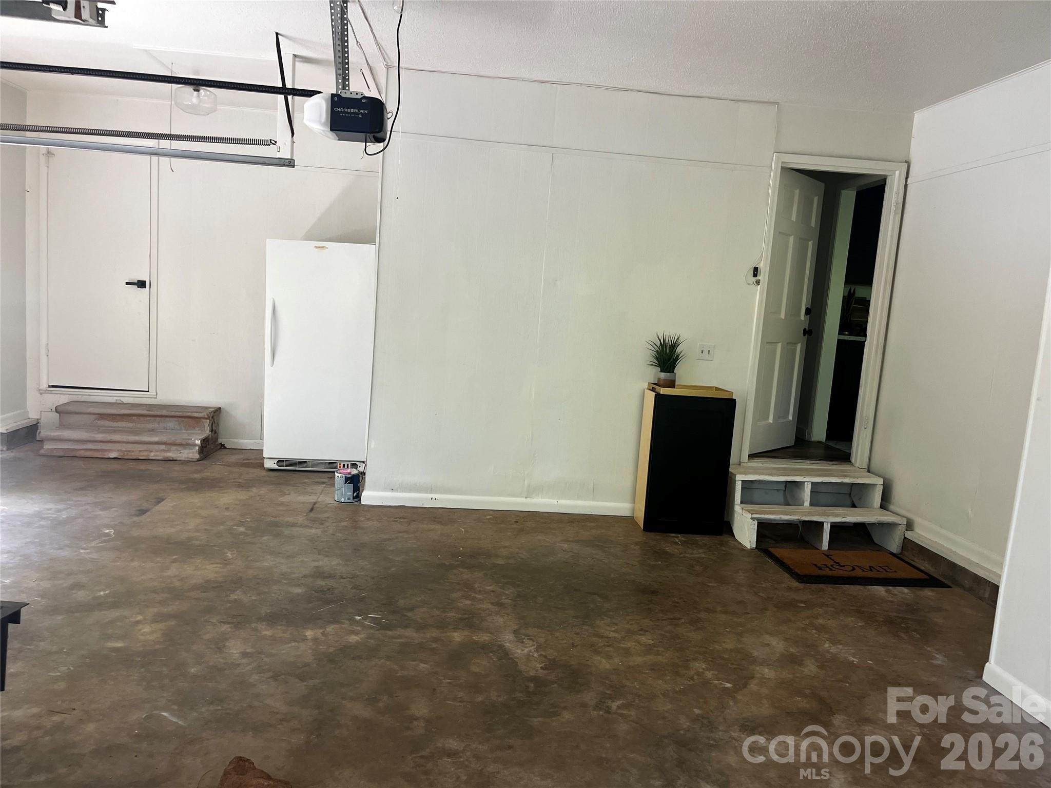 1 Virginia Lane — Cullowhee
