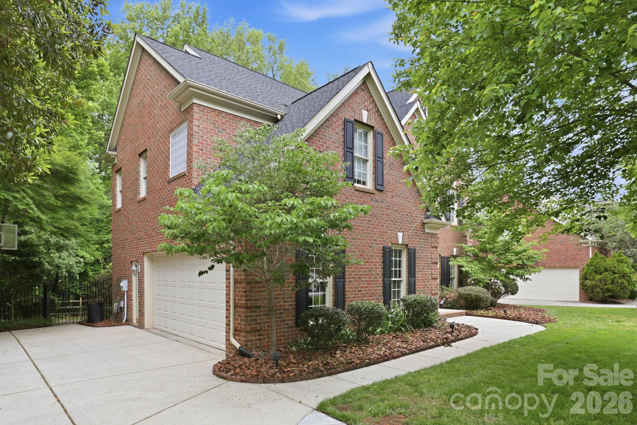 239 Sardis Pointe Road — Matthews