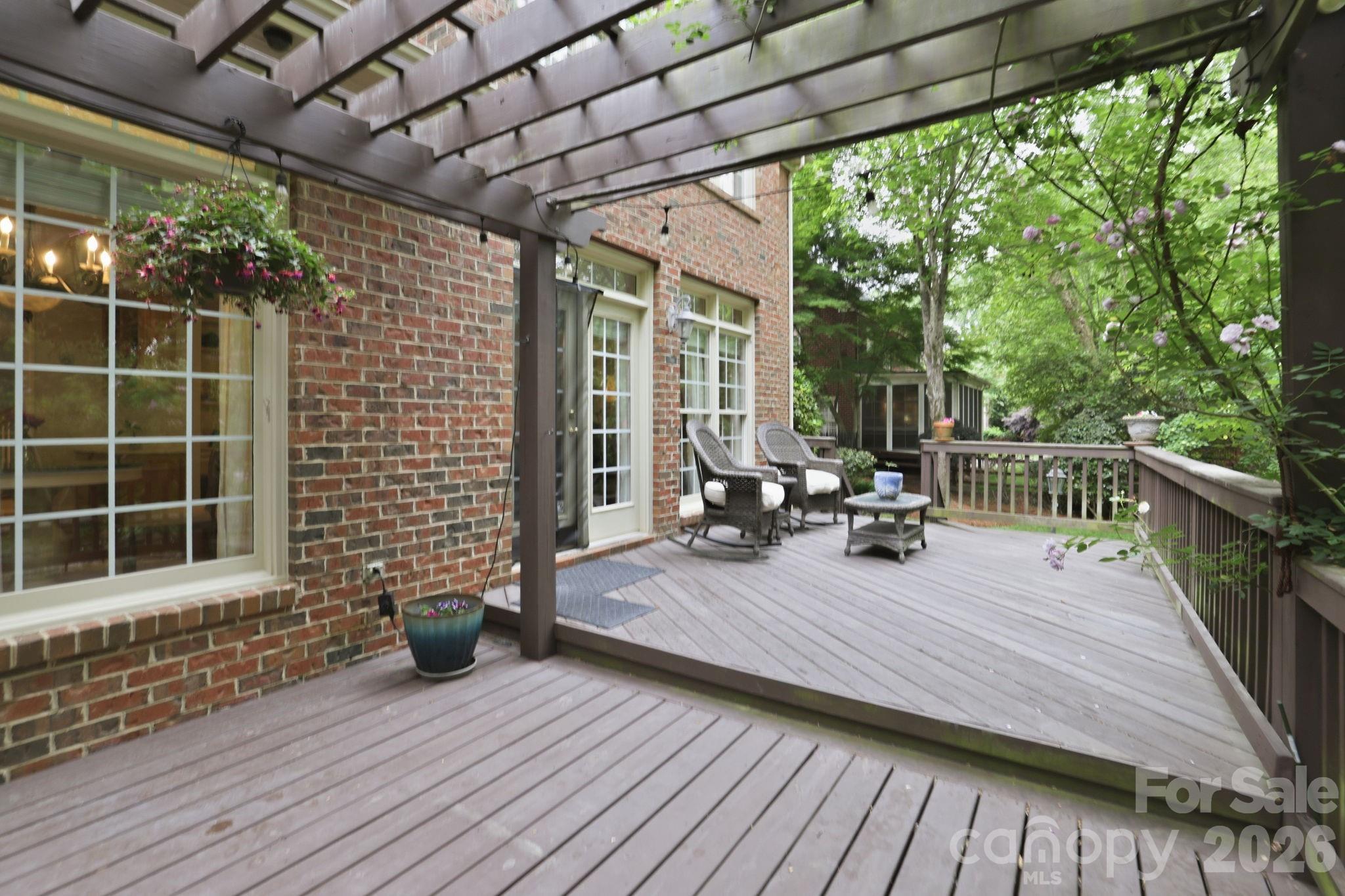 239 Sardis Pointe Road — Matthews