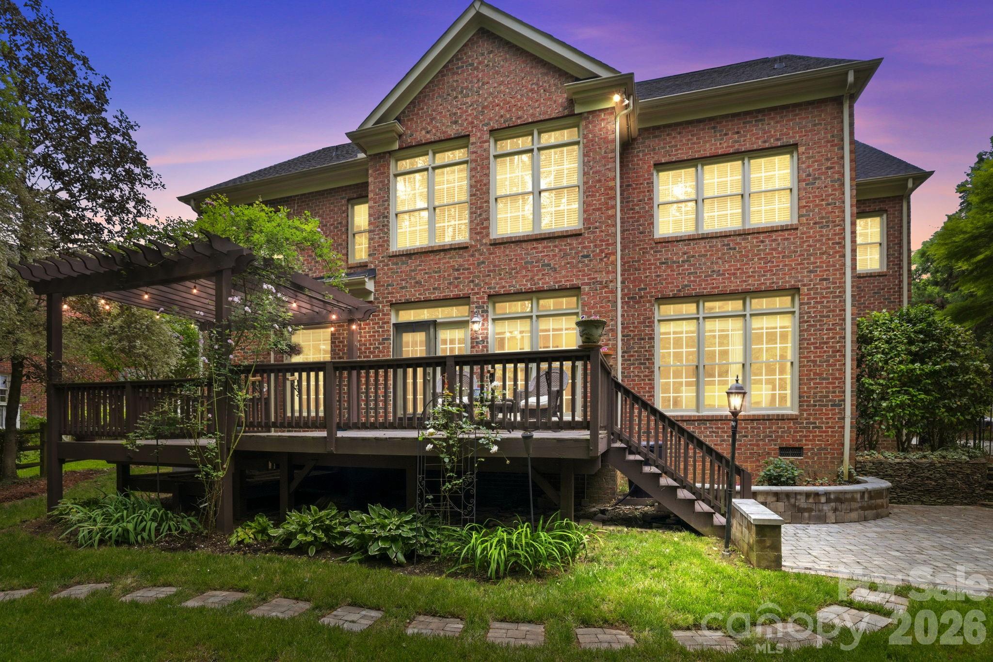 239 Sardis Pointe Road — Matthews