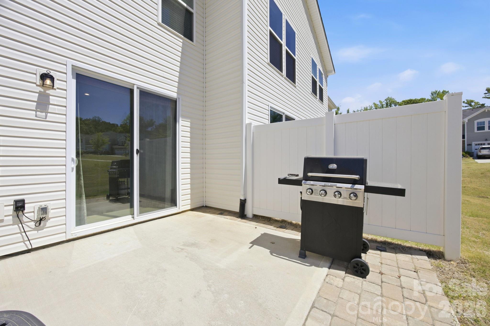 15617 Little Bluestem Street — Charlotte
