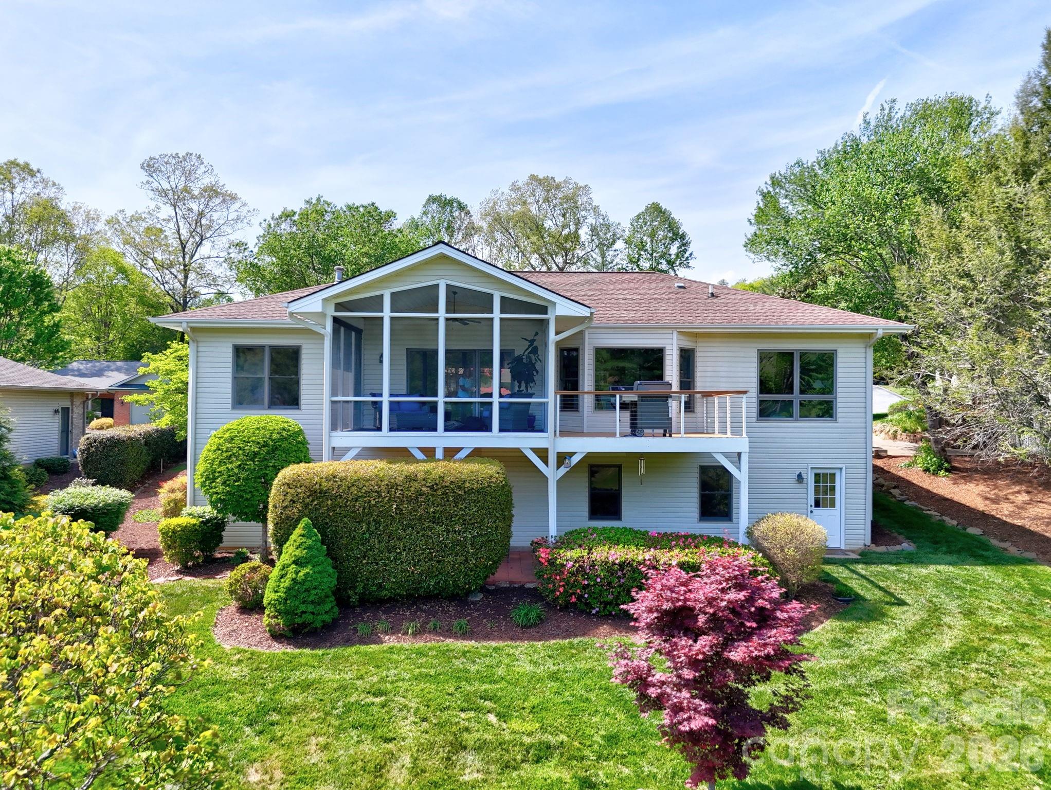 108 Fairway Knoll Drive — Hendersonville