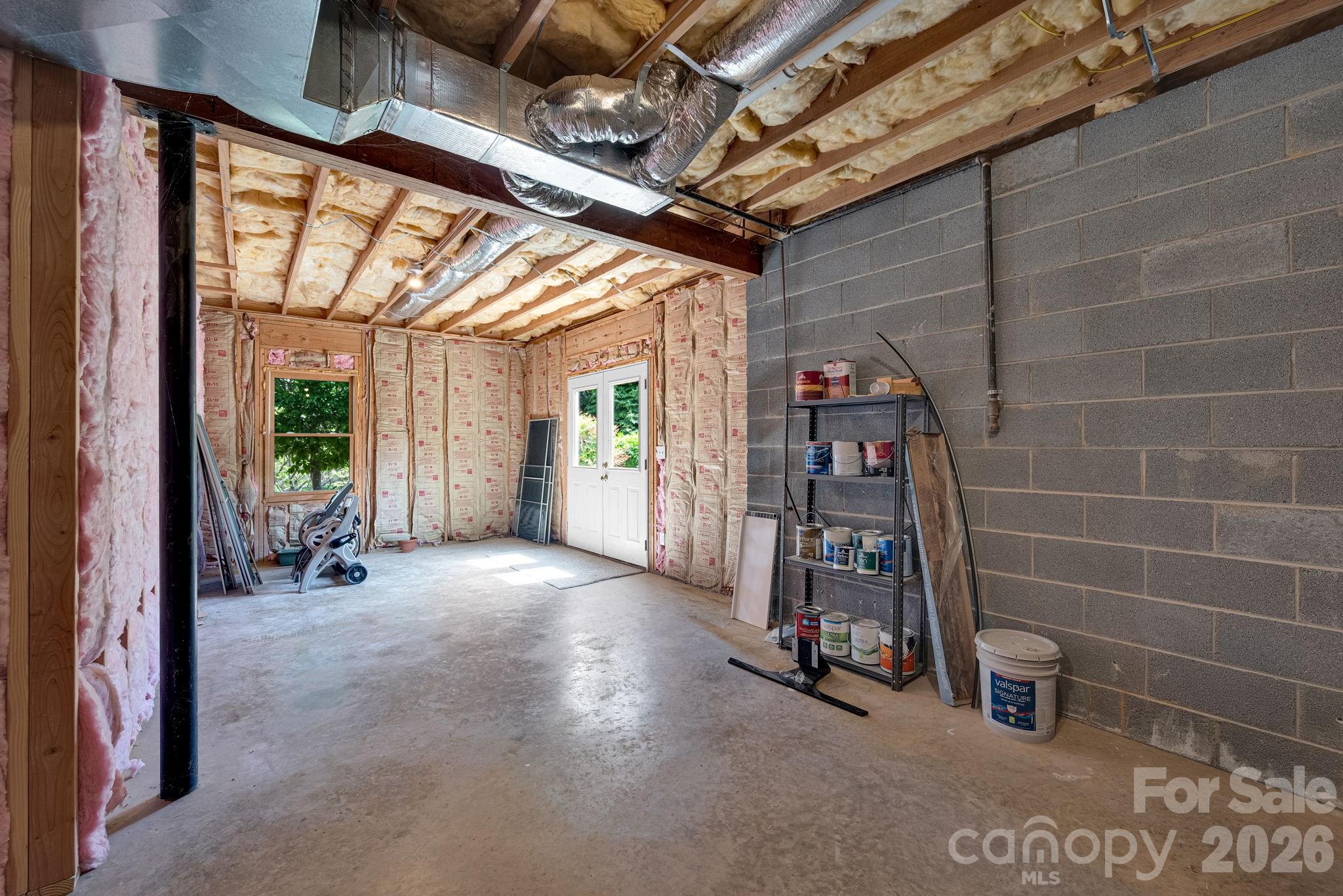 108 Fairway Knoll Drive — Hendersonville