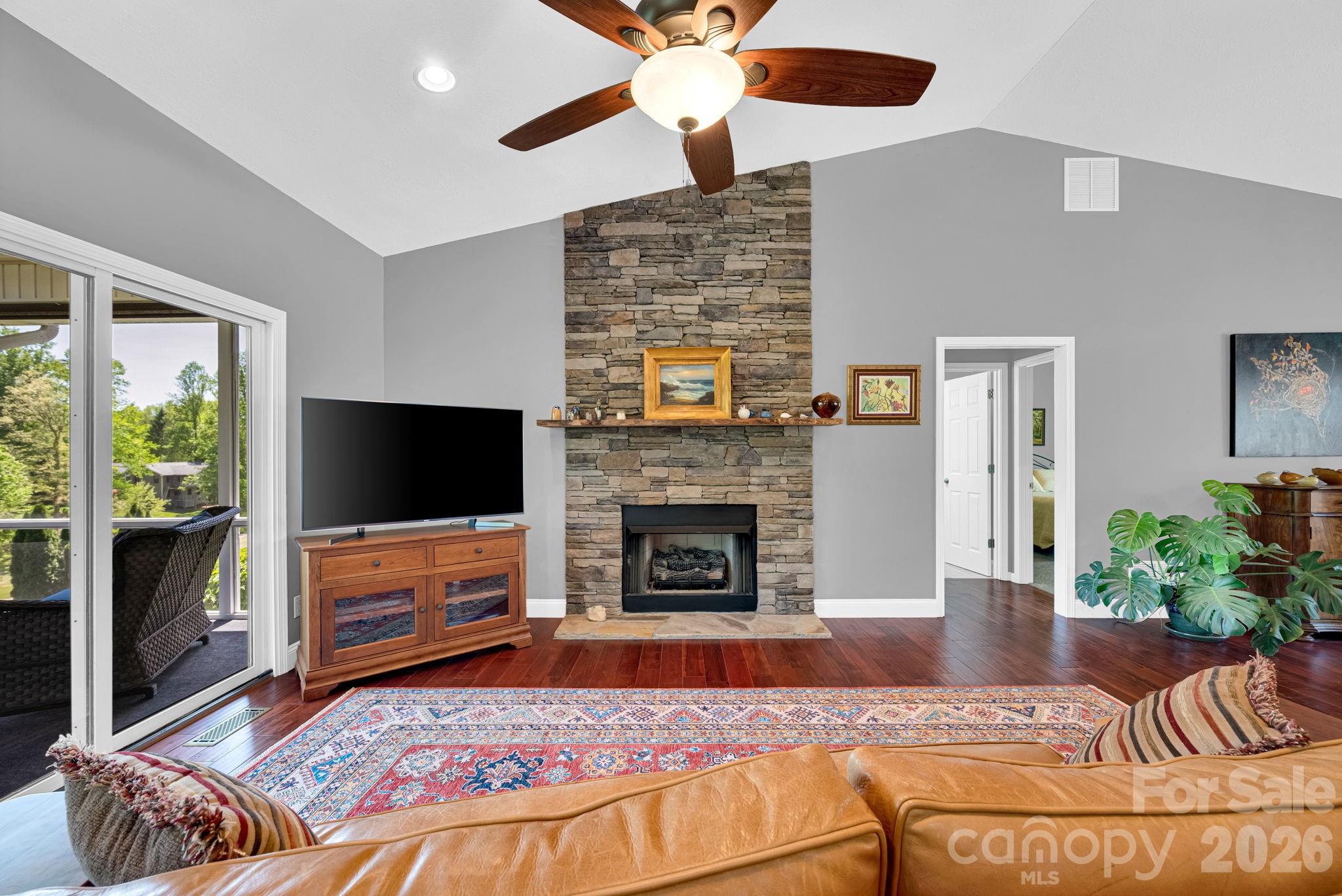 108 Fairway Knoll Drive — Hendersonville