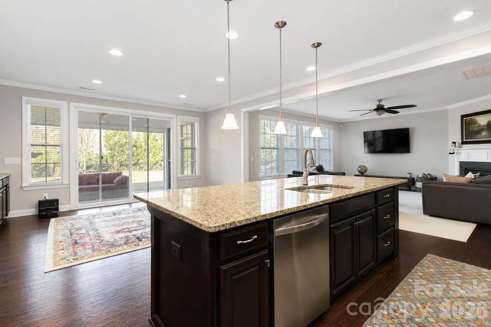 15417 Cimarron Hills Lane — Charlotte