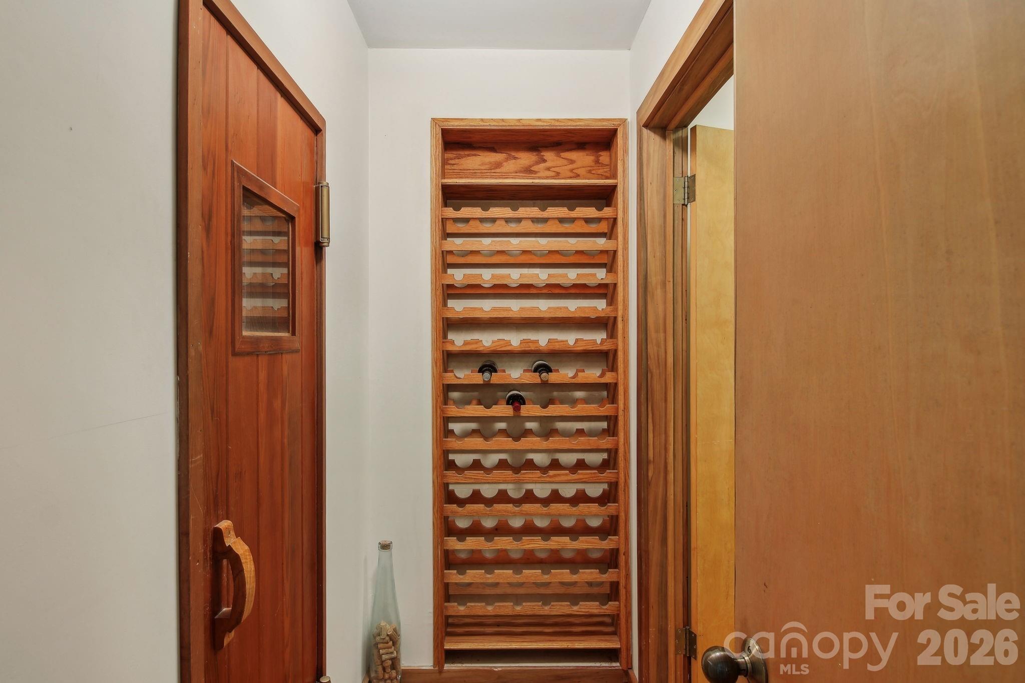 295 Dills Road — Bryson City