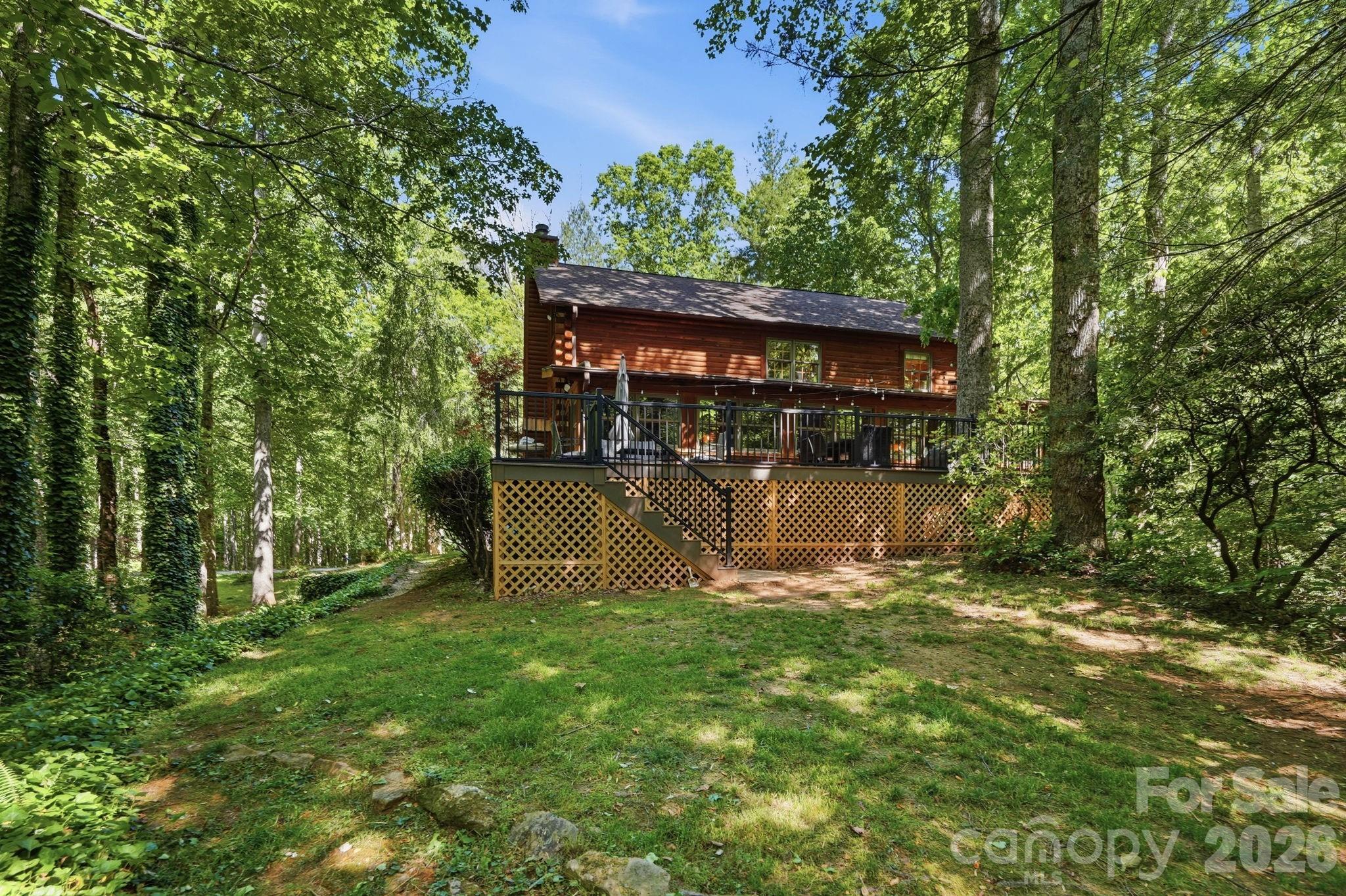 16 Shadow Brook Drive — Flat Rock