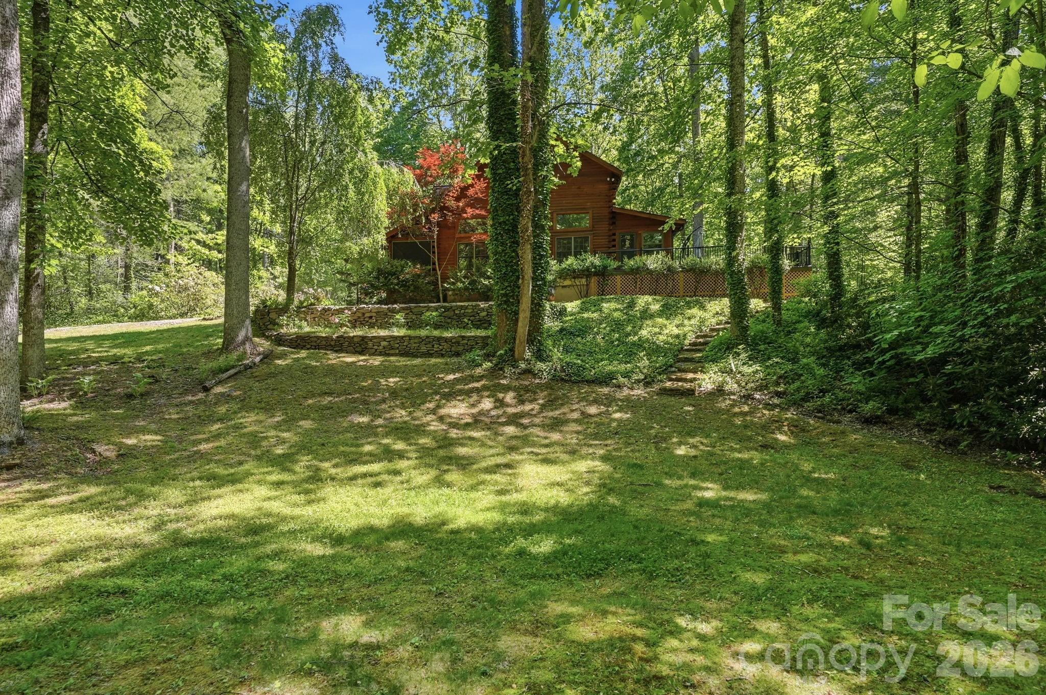 16 Shadow Brook Drive — Flat Rock