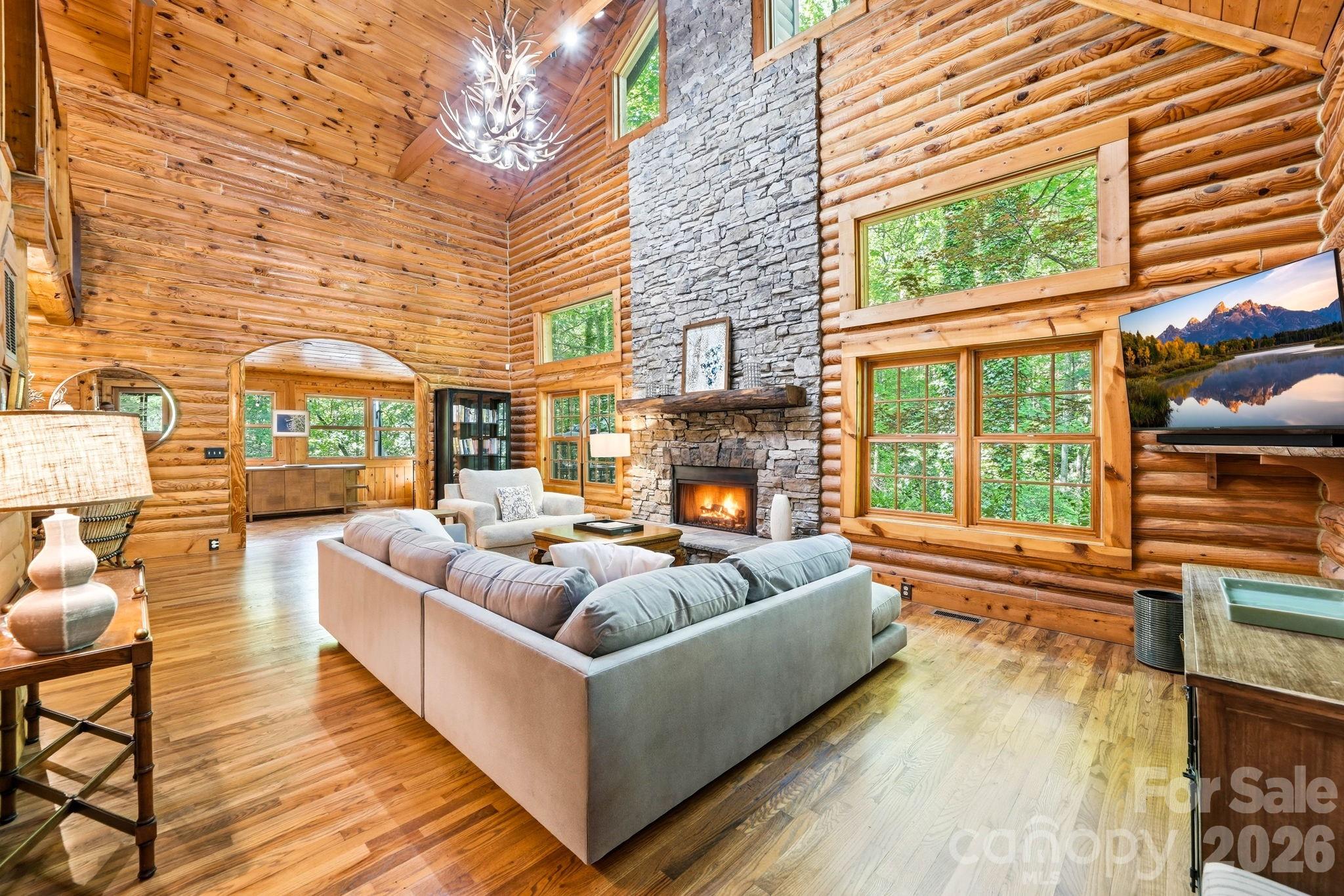 16 Shadow Brook Drive — Flat Rock