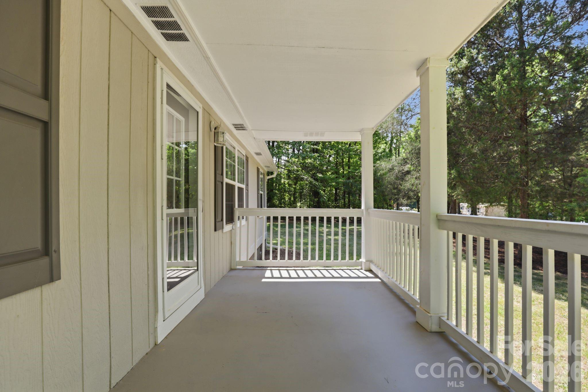 136 Woodridge Lane — Mooresville