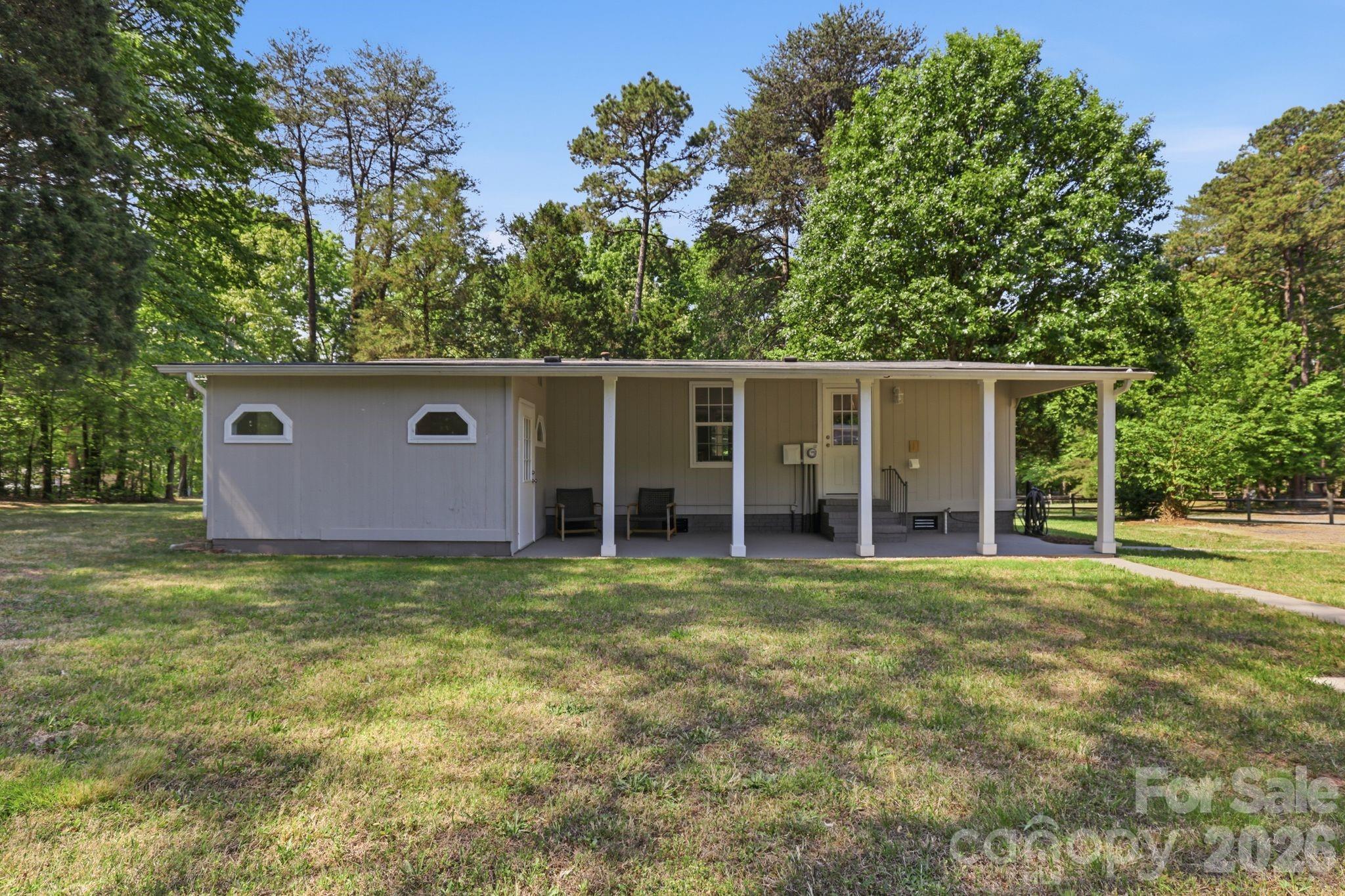 136 Woodridge Lane — Mooresville