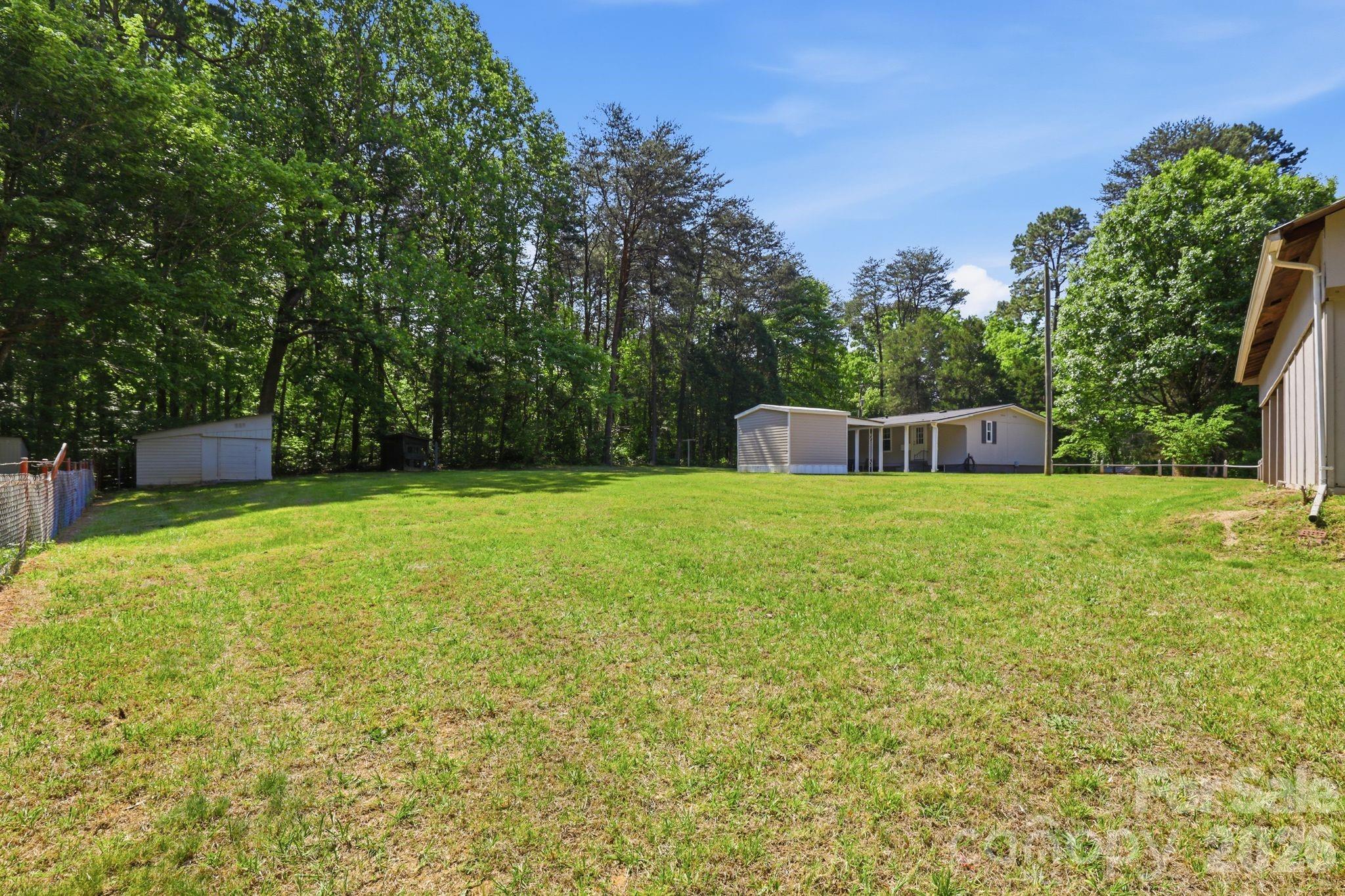 136 Woodridge Lane — Mooresville