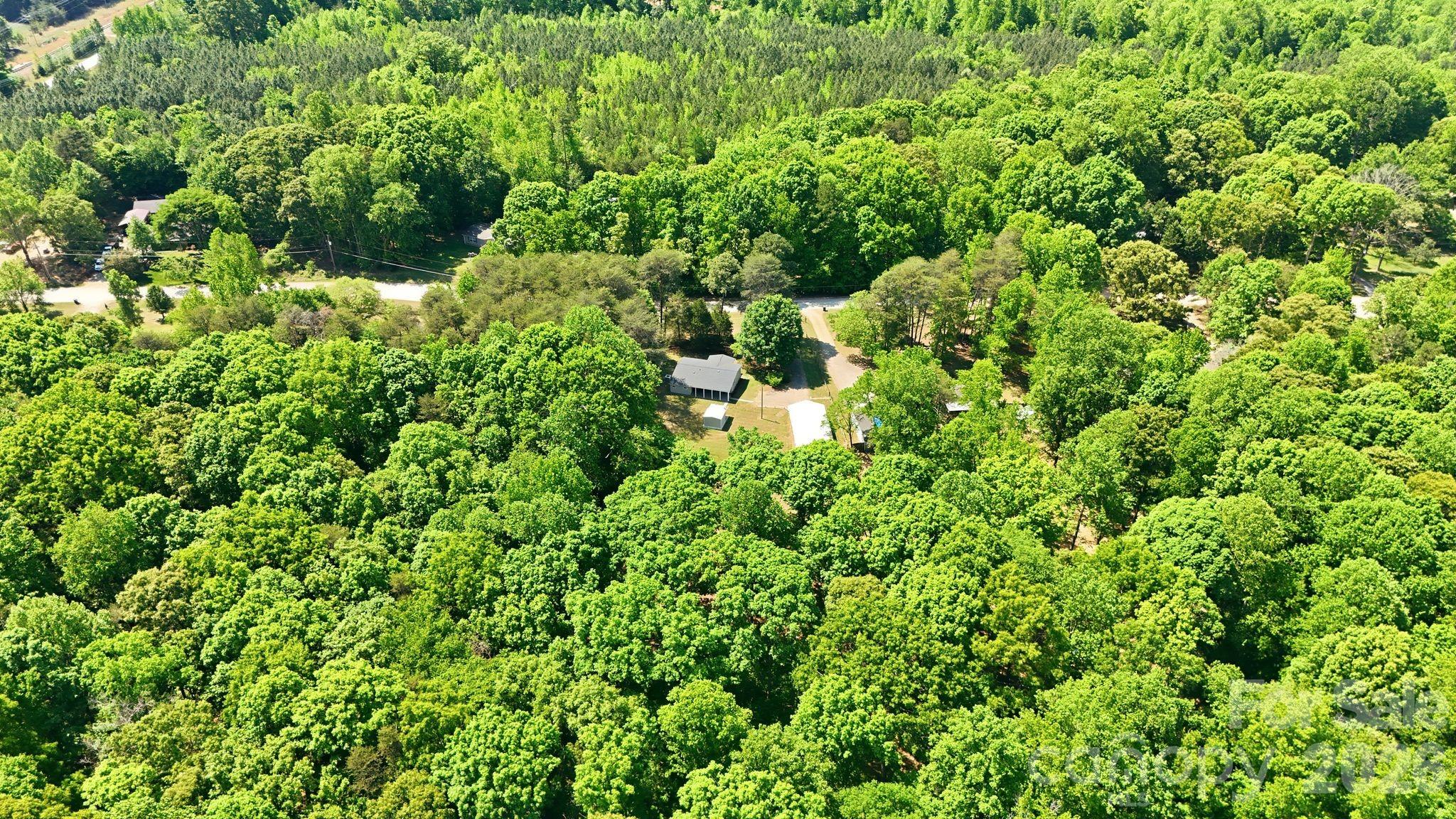 136 Woodridge Lane — Mooresville