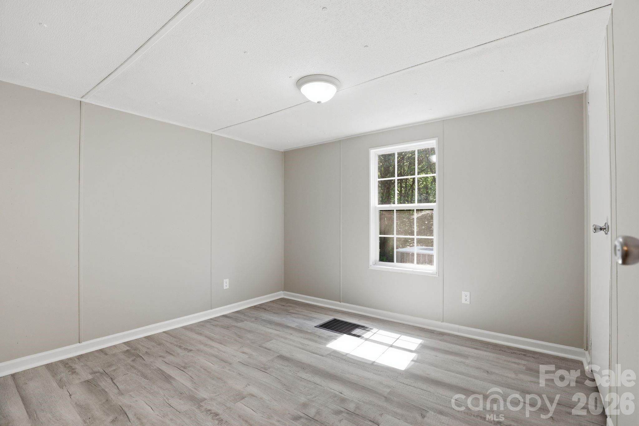 136 Woodridge Lane — Mooresville