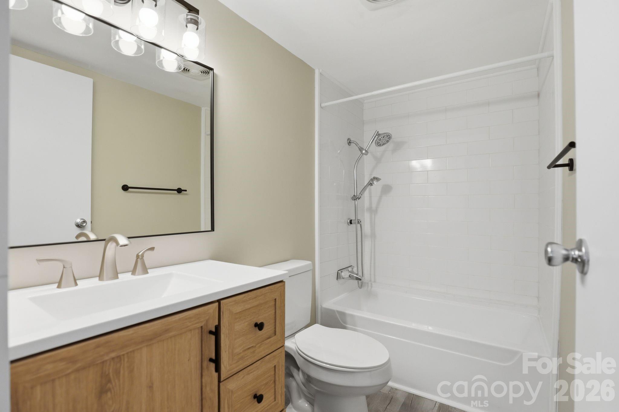 136 Woodridge Lane — Mooresville
