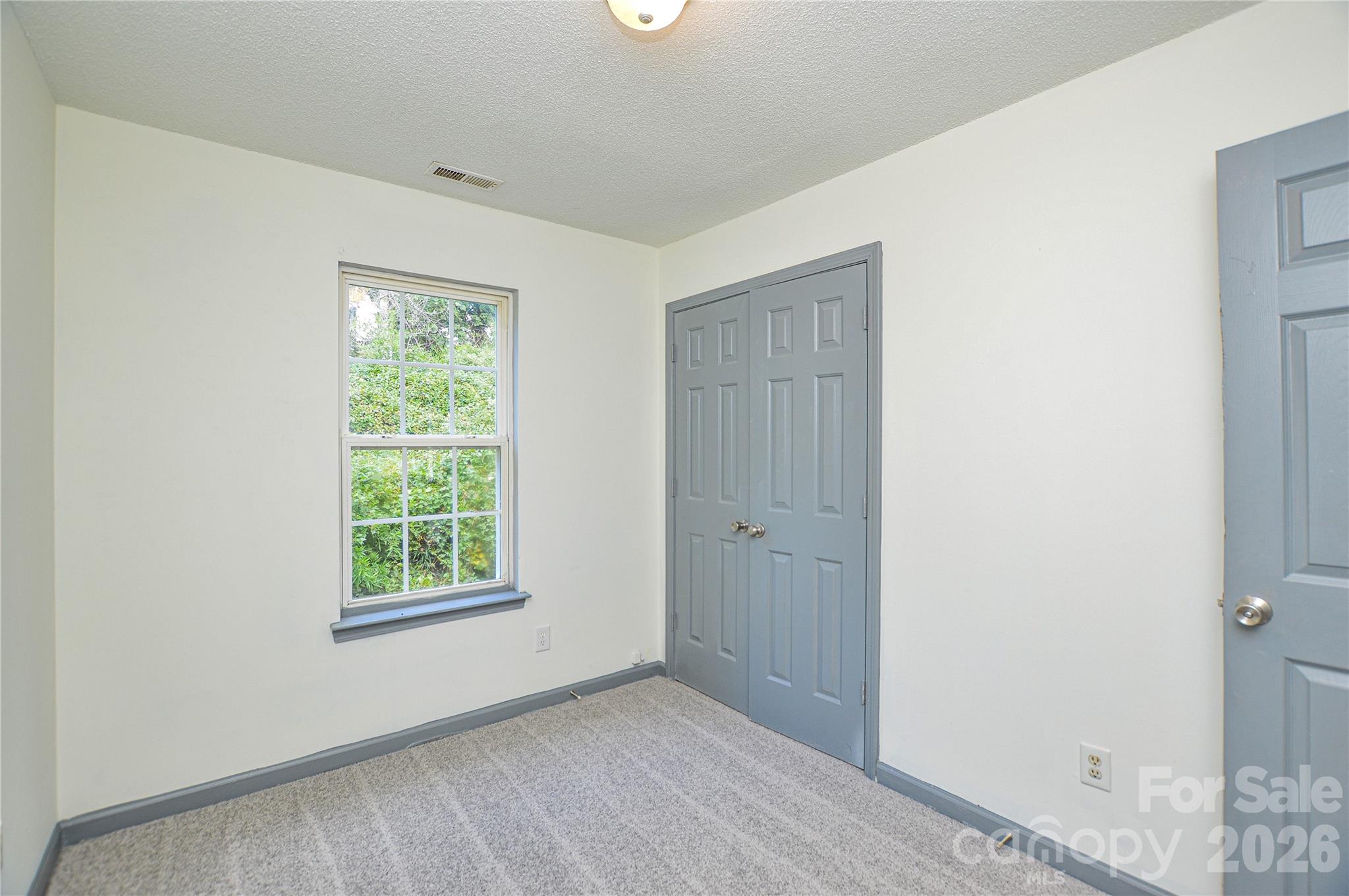 1009 Karendale Avenue — Charlotte