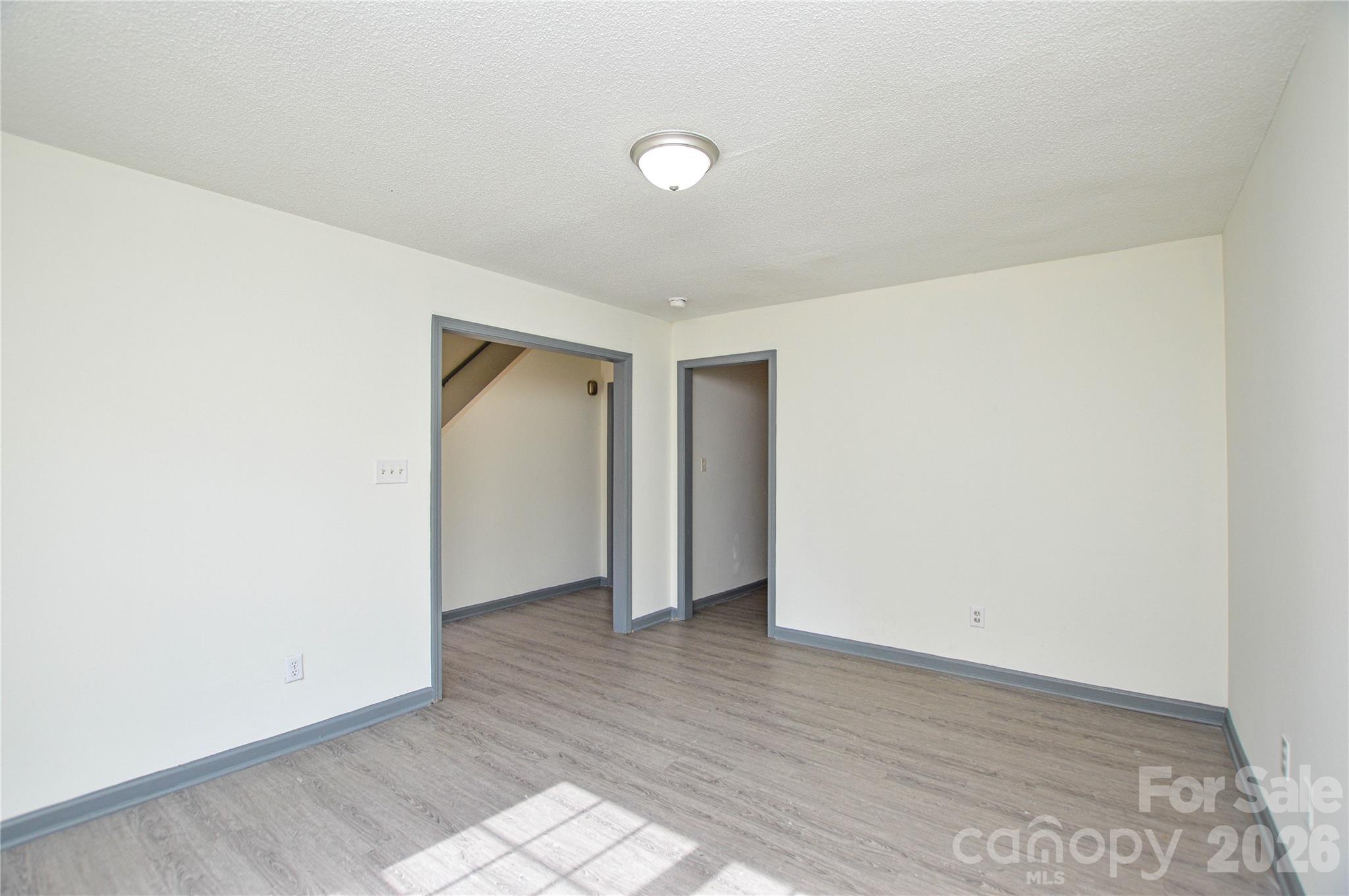 1009 Karendale Avenue — Charlotte