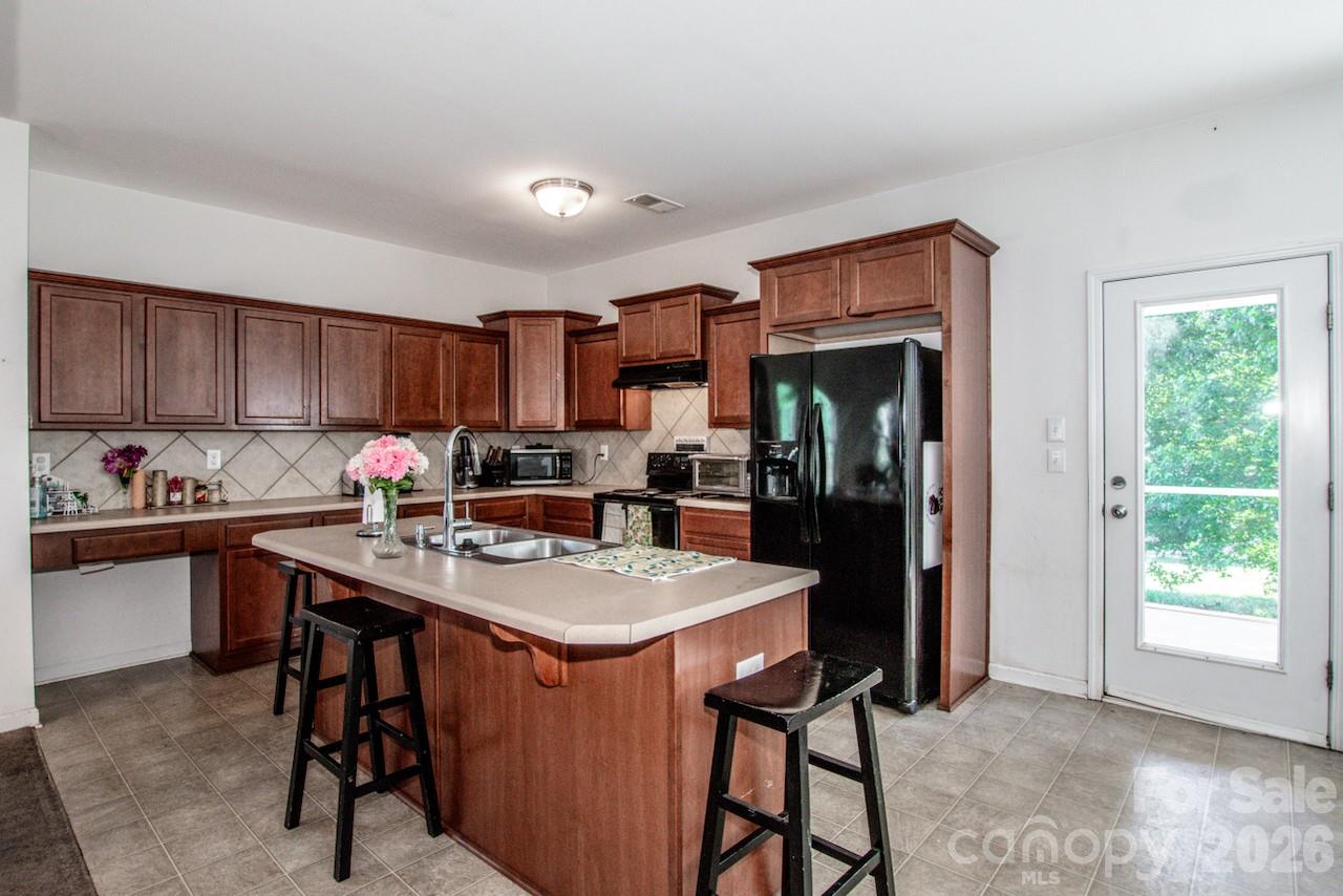 123 Kingsgate Court — Statesville