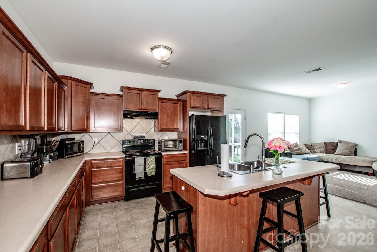 123 Kingsgate Court — Statesville