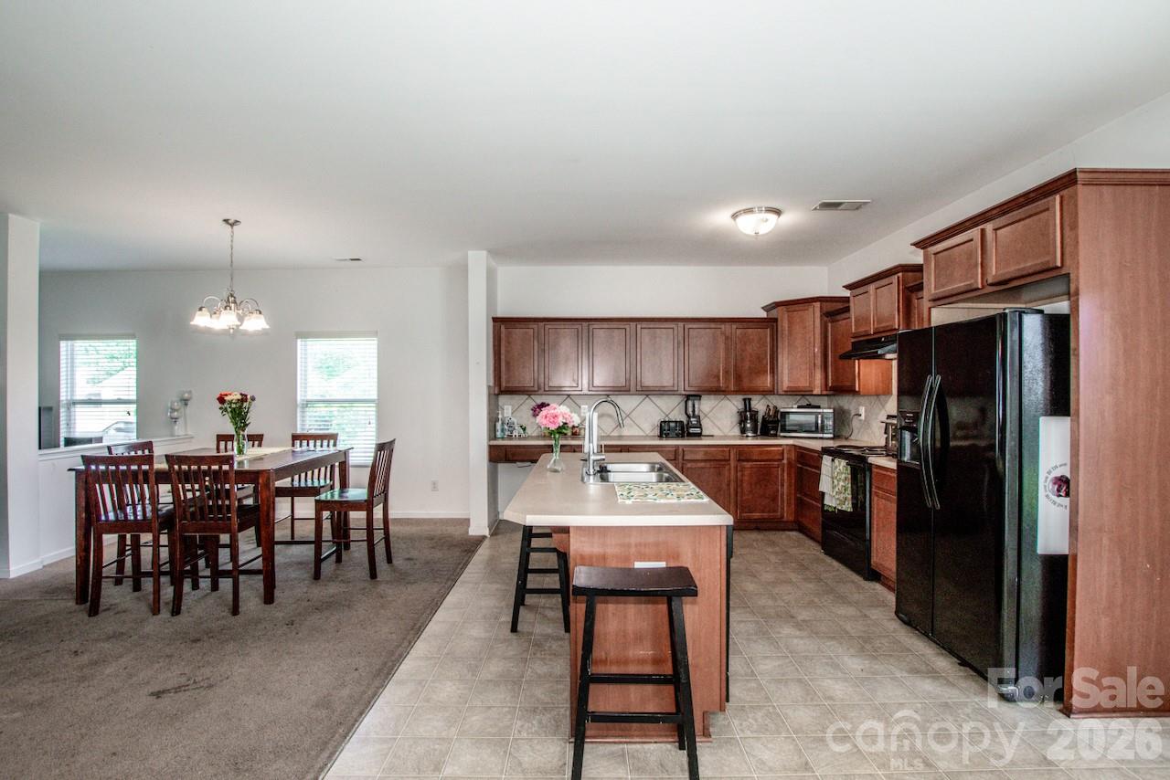 123 Kingsgate Court — Statesville