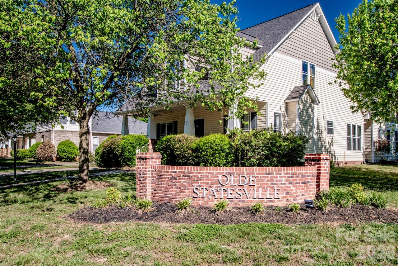 123 Kingsgate Court — Statesville