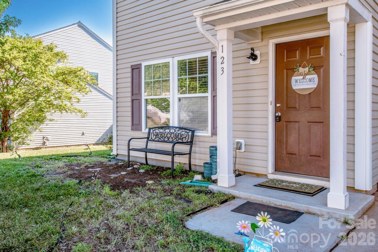 123 Kingsgate Court — Statesville