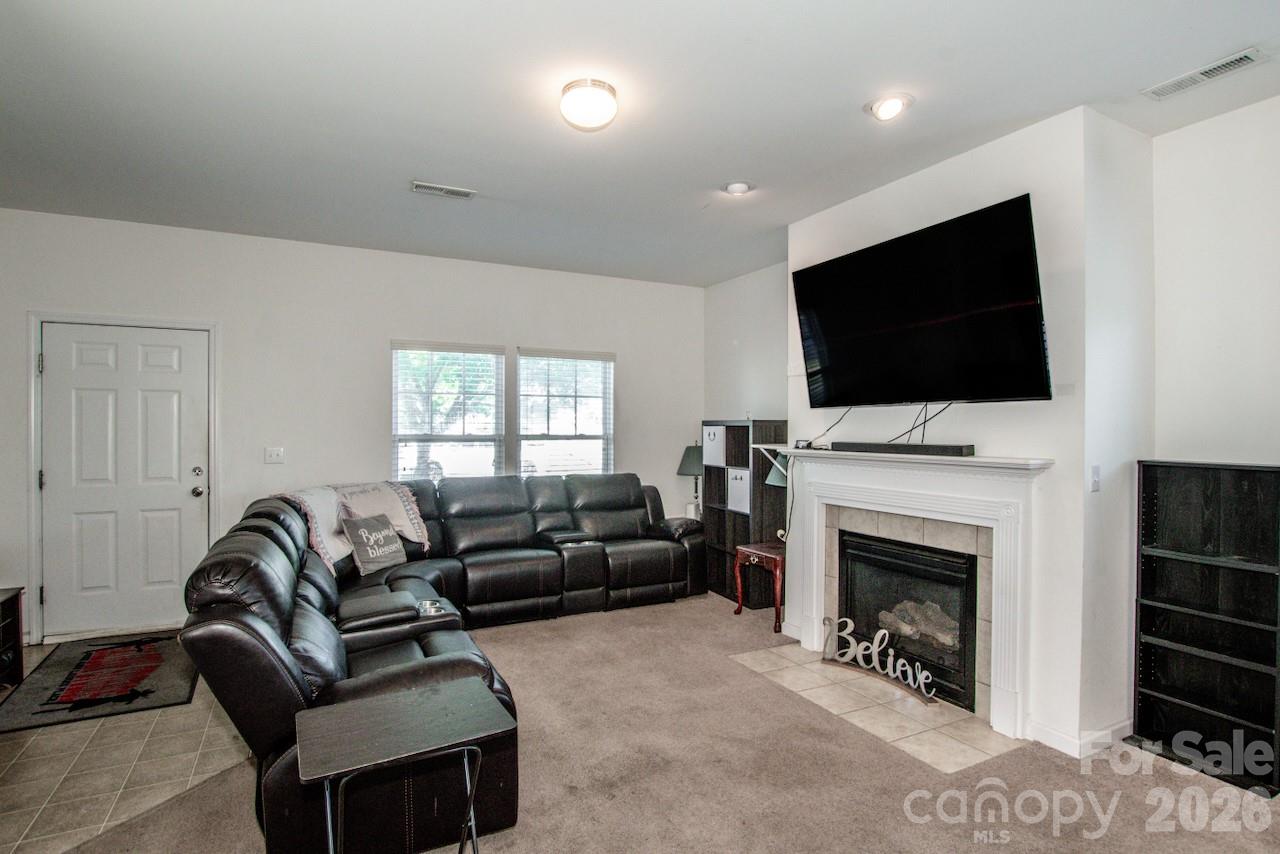 123 Kingsgate Court — Statesville