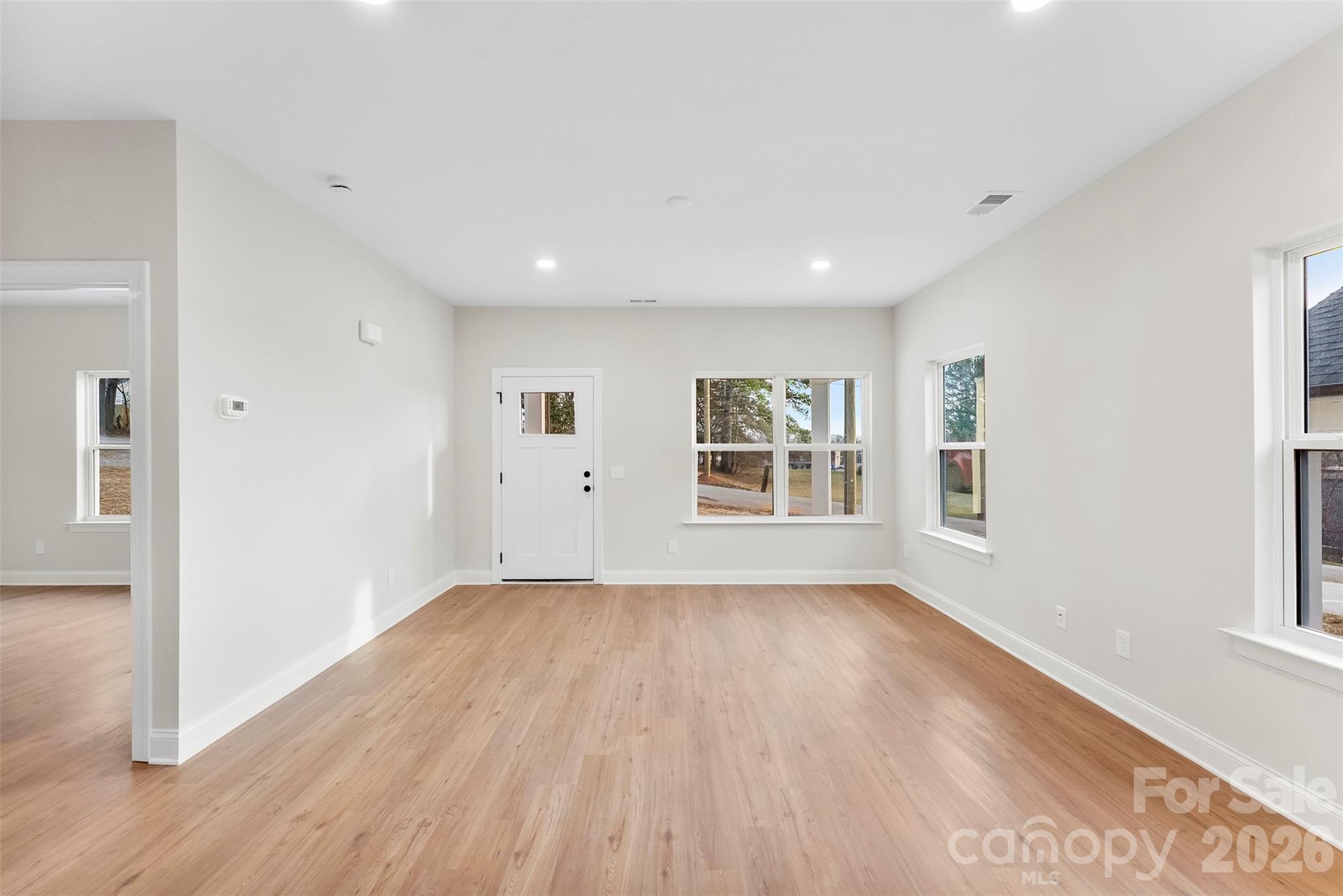 1558 7th Avenue Drive SW — Hickory