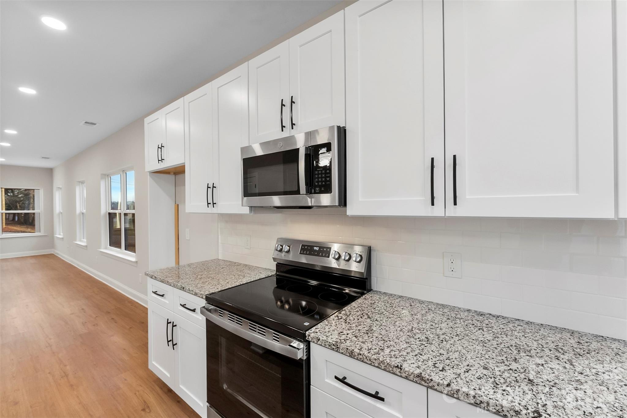 1558 7th Avenue Drive SW — Hickory