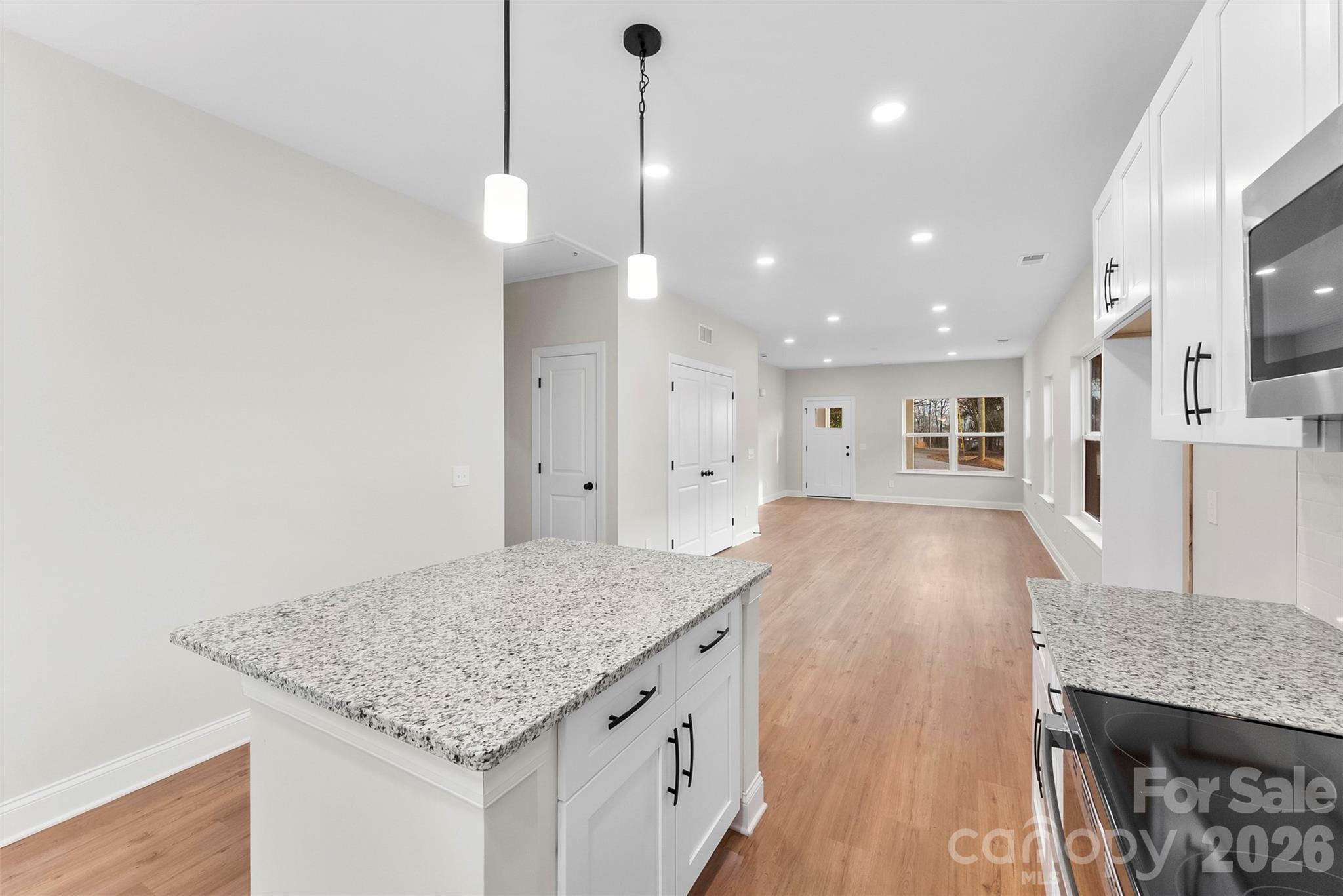 1558 7th Avenue Drive SW — Hickory