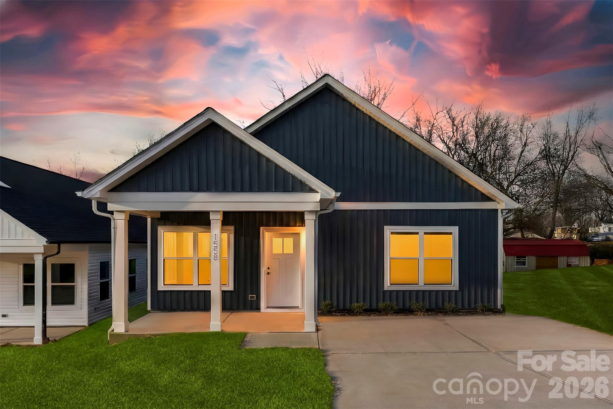1558 7th Avenue Drive SW — Hickory
